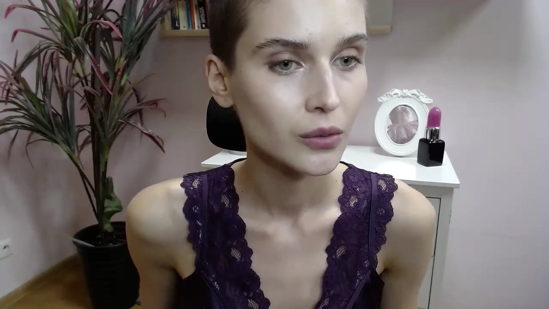 Gallery image thumbnail from SarahPassionX's myfreecams stream on, 05/07/2024, 16:41 image 15 of 20