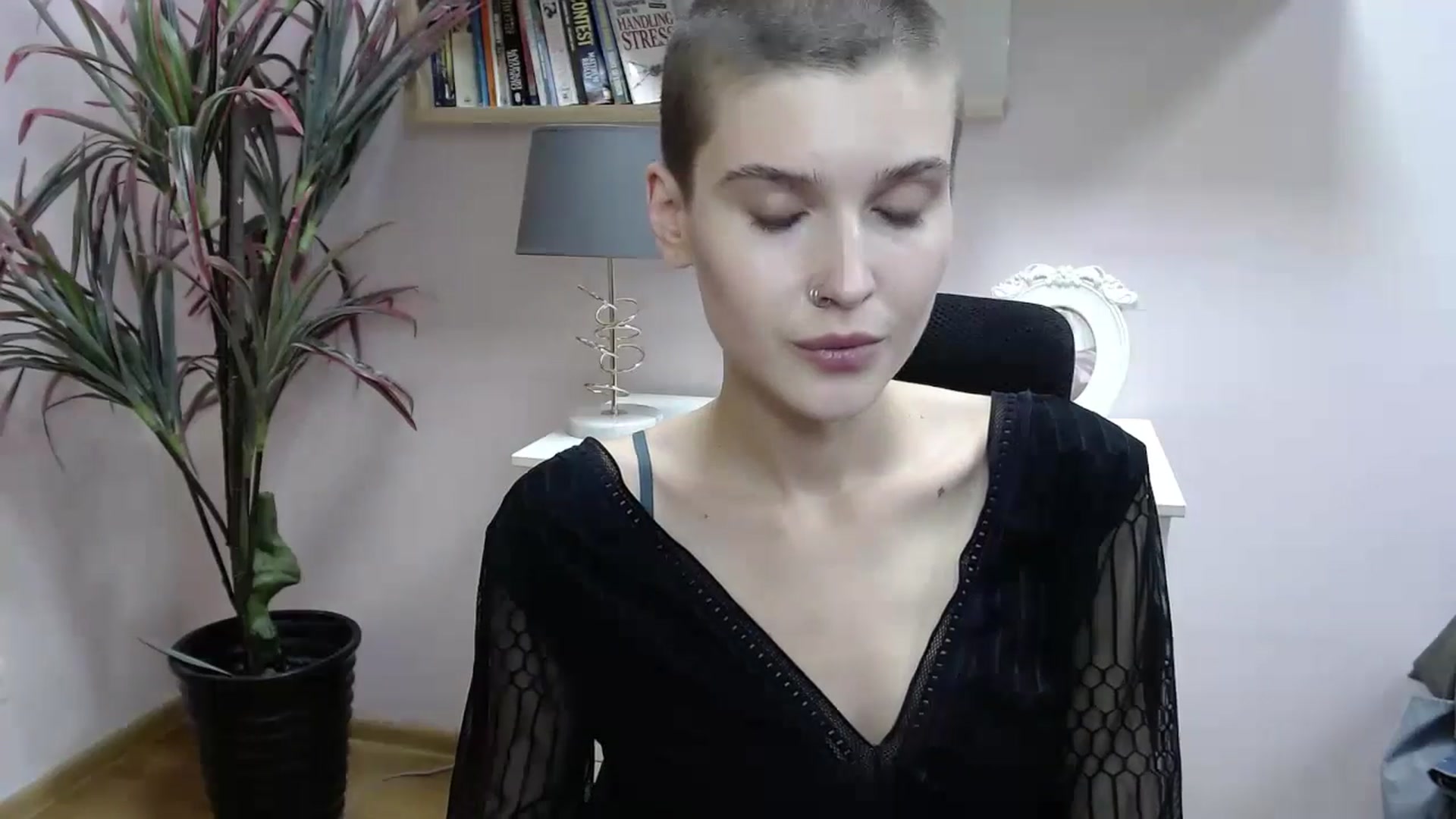 Gallery image thumbnail from SarahPassionX's myfreecams stream on, 05/16/2024, 14:14 image 4 of 20