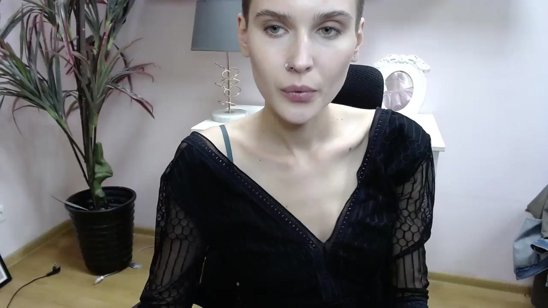 Gallery image thumbnail from SarahPassionX's myfreecams stream on, 05/16/2024, 14:14 image 9 of 20