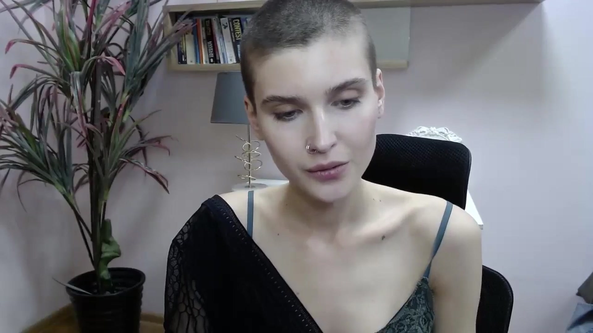 Gallery image thumbnail from SarahPassionX's myfreecams stream on, 05/16/2024, 14:14 image 19 of 20