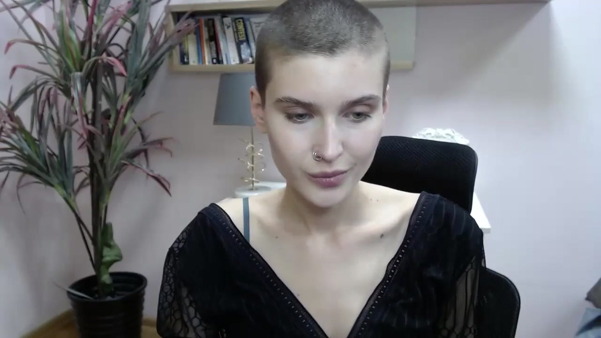 Gallery image thumbnail from SarahPassionX's myfreecams stream on, 05/16/2024, 14:14 image 15 of 20