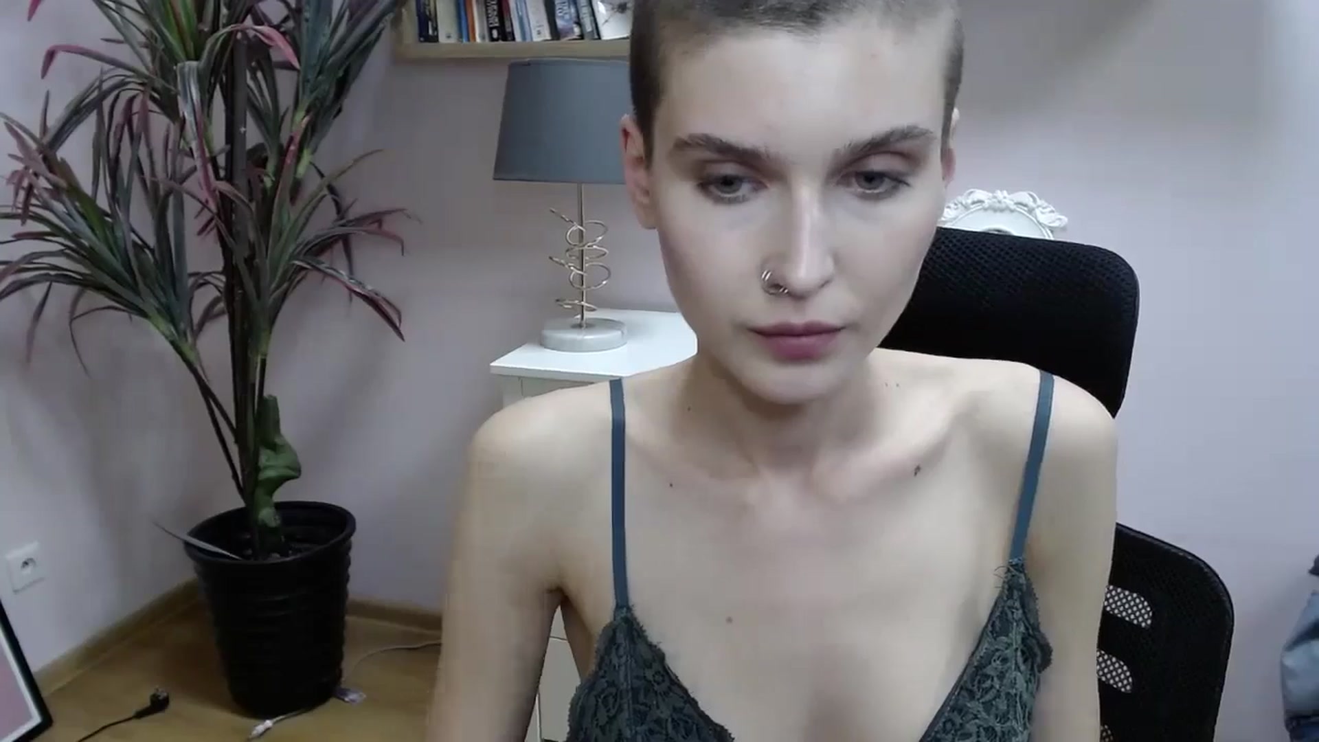 Gallery image thumbnail from SarahPassionX's myfreecams stream on, 05/16/2024, 16:08 image 20 of 20