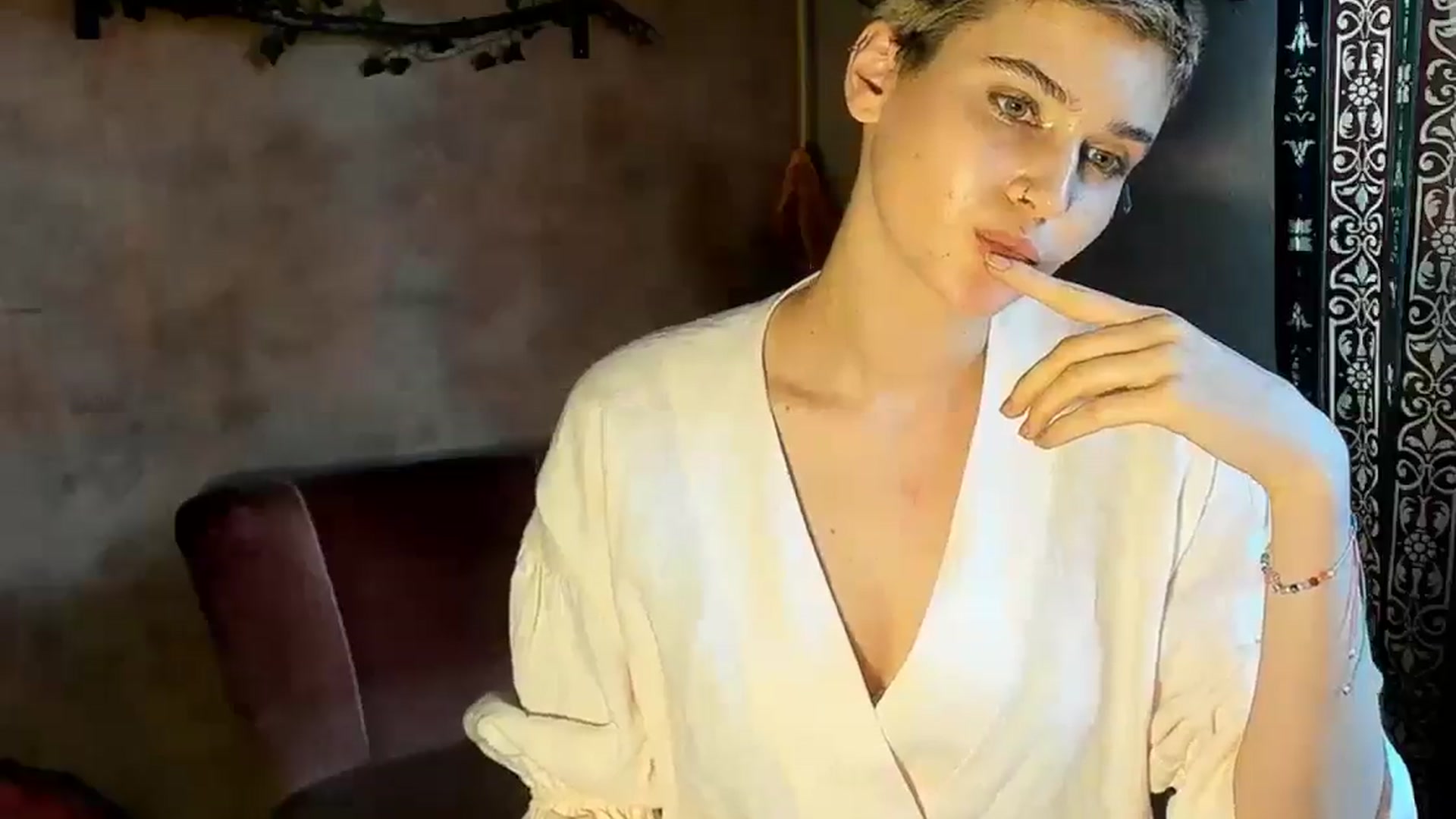 Gallery image thumbnail from SarahPassionX's myfreecams stream on, 04/18/2025, 13:03 image 4 of 20