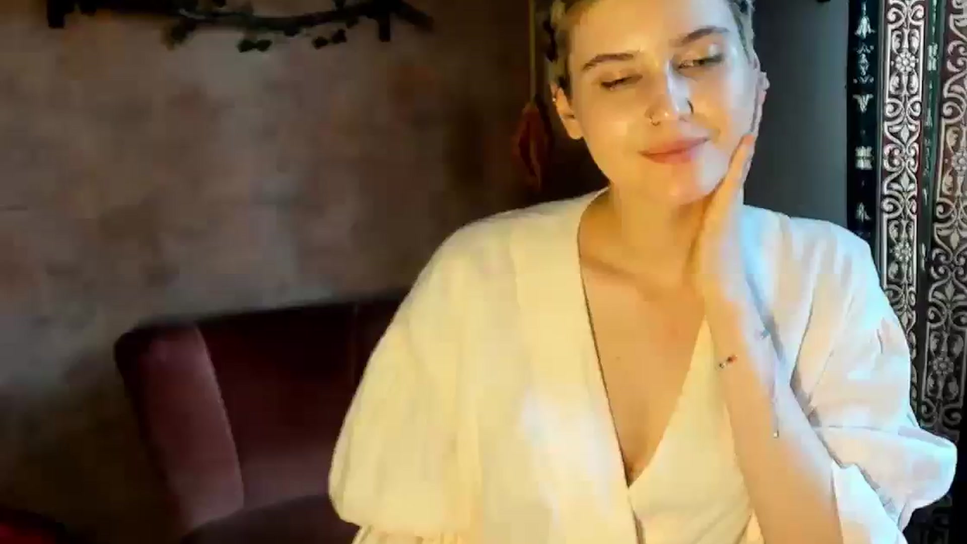 Gallery image thumbnail from SarahPassionX's myfreecams stream on, 04/18/2025, 13:03 image 6 of 20