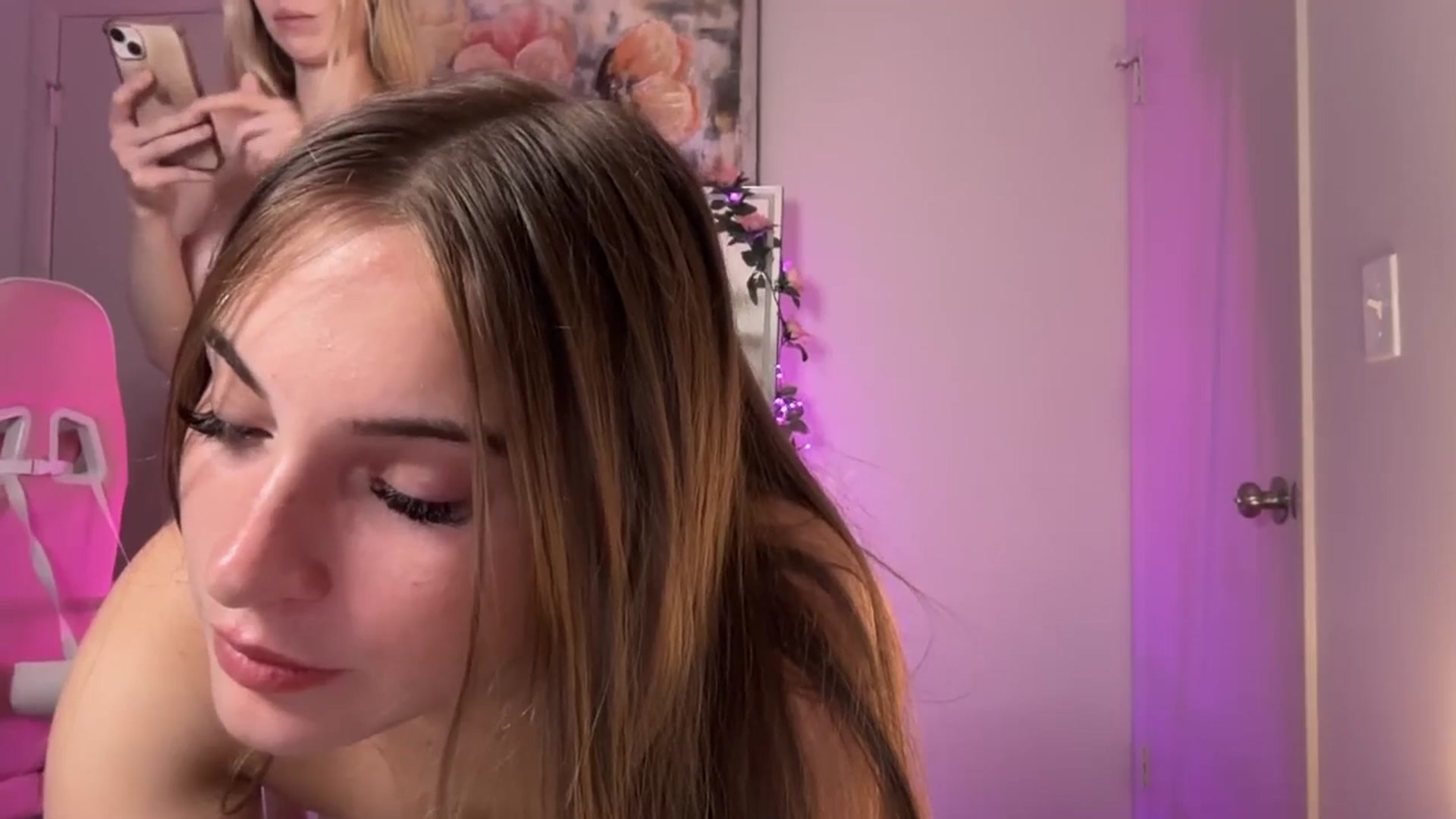 Gallery image thumbnail from SarahRhyder's myfreecams stream on, 08/06/2025, 05:45 image 9 of 20