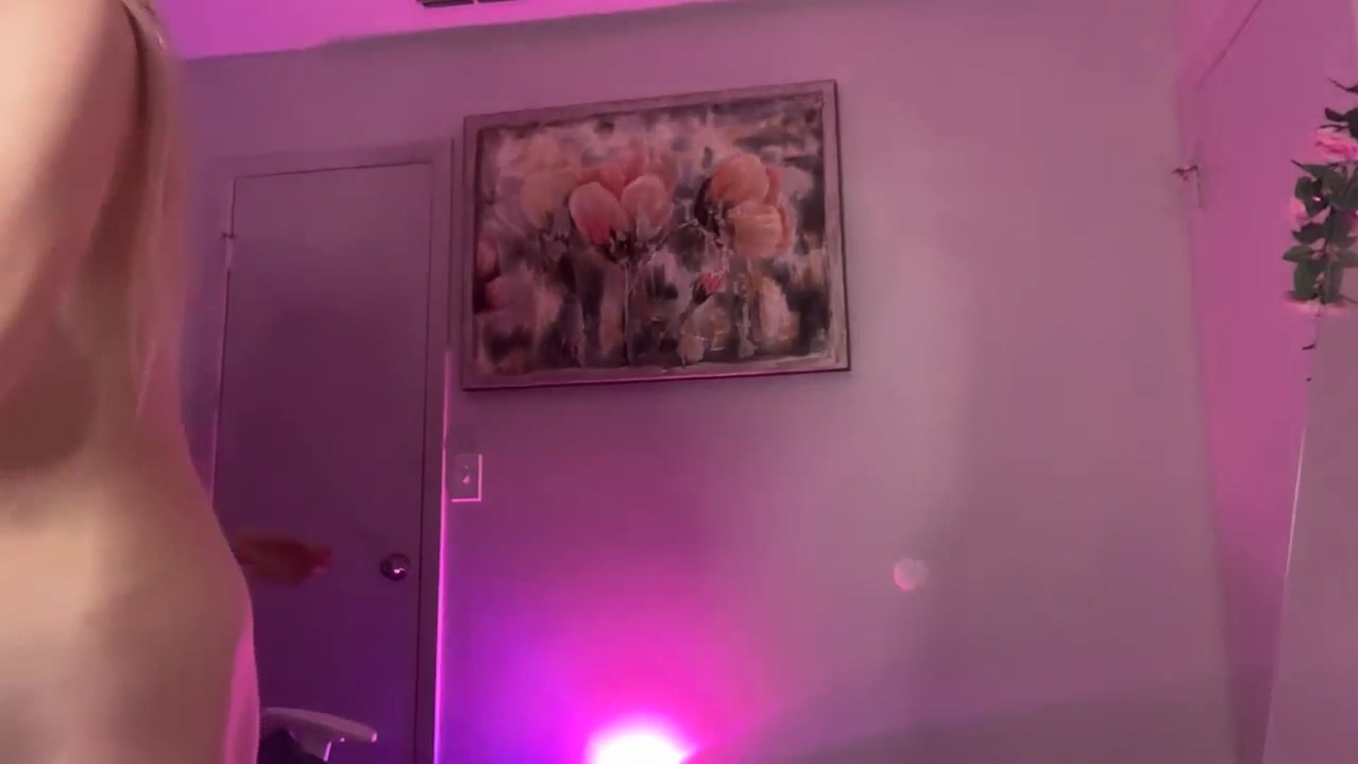 Gallery image thumbnail from SarahRhyder's myfreecams stream on, 08/13/2025, 04:18 image 3 of 20