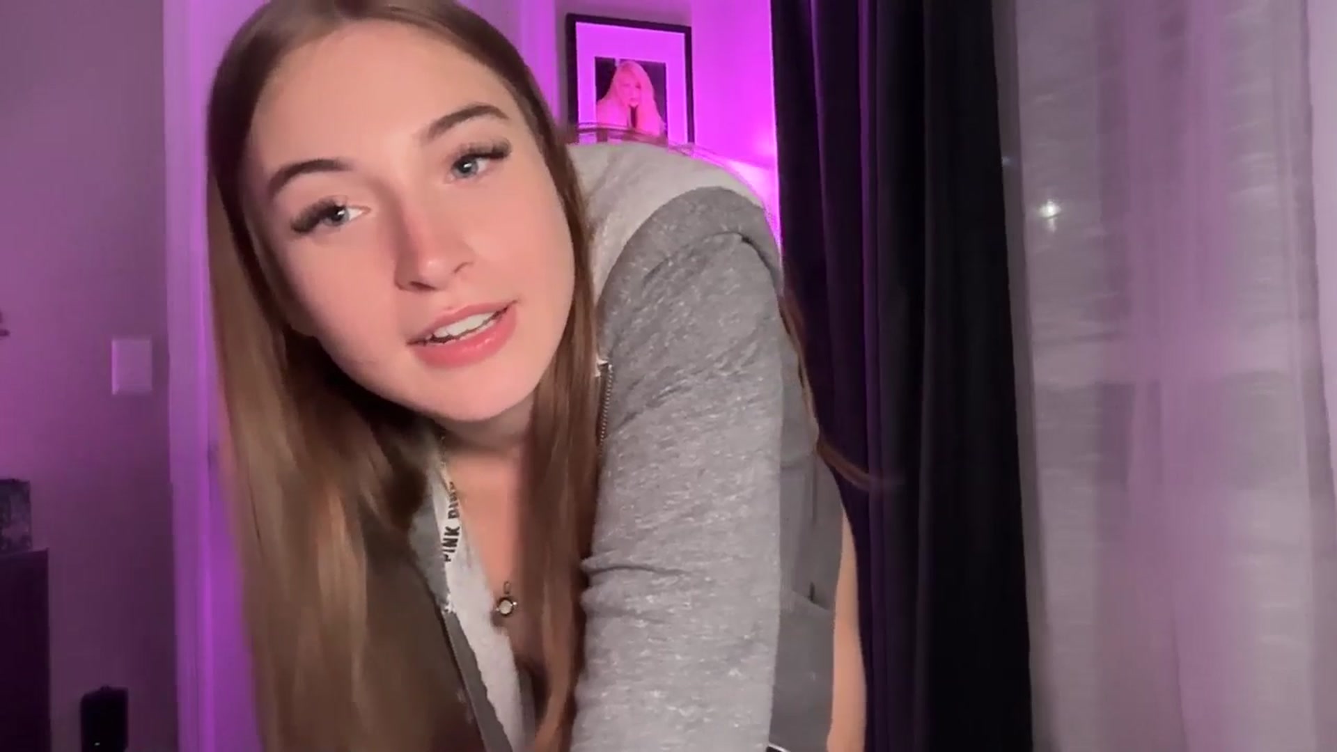 Gallery image thumbnail from SarahRhyder's myfreecams stream on, 11/12/2025, 05:01 image 4 of 20