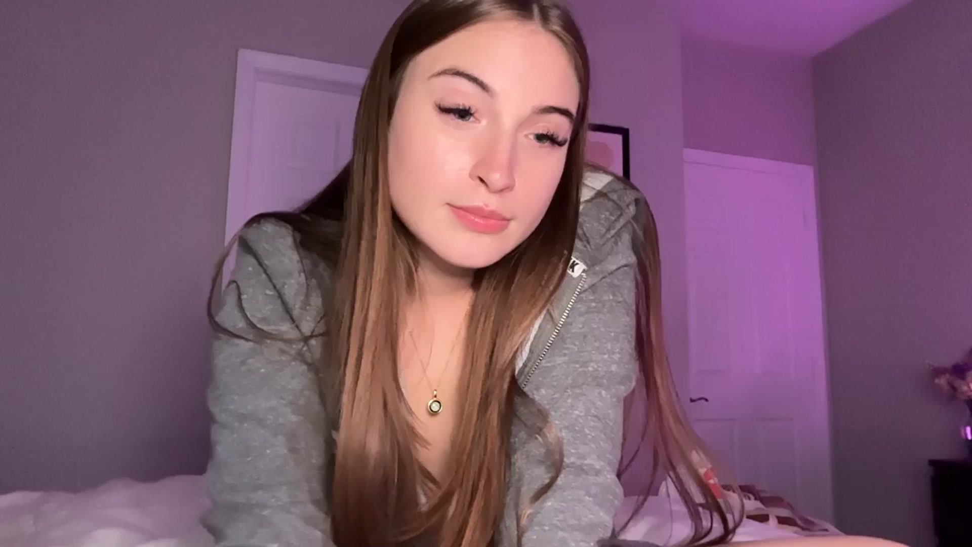 Gallery image thumbnail from SarahRhyder's myfreecams stream on, 11/12/2025, 05:01 image 2 of 20