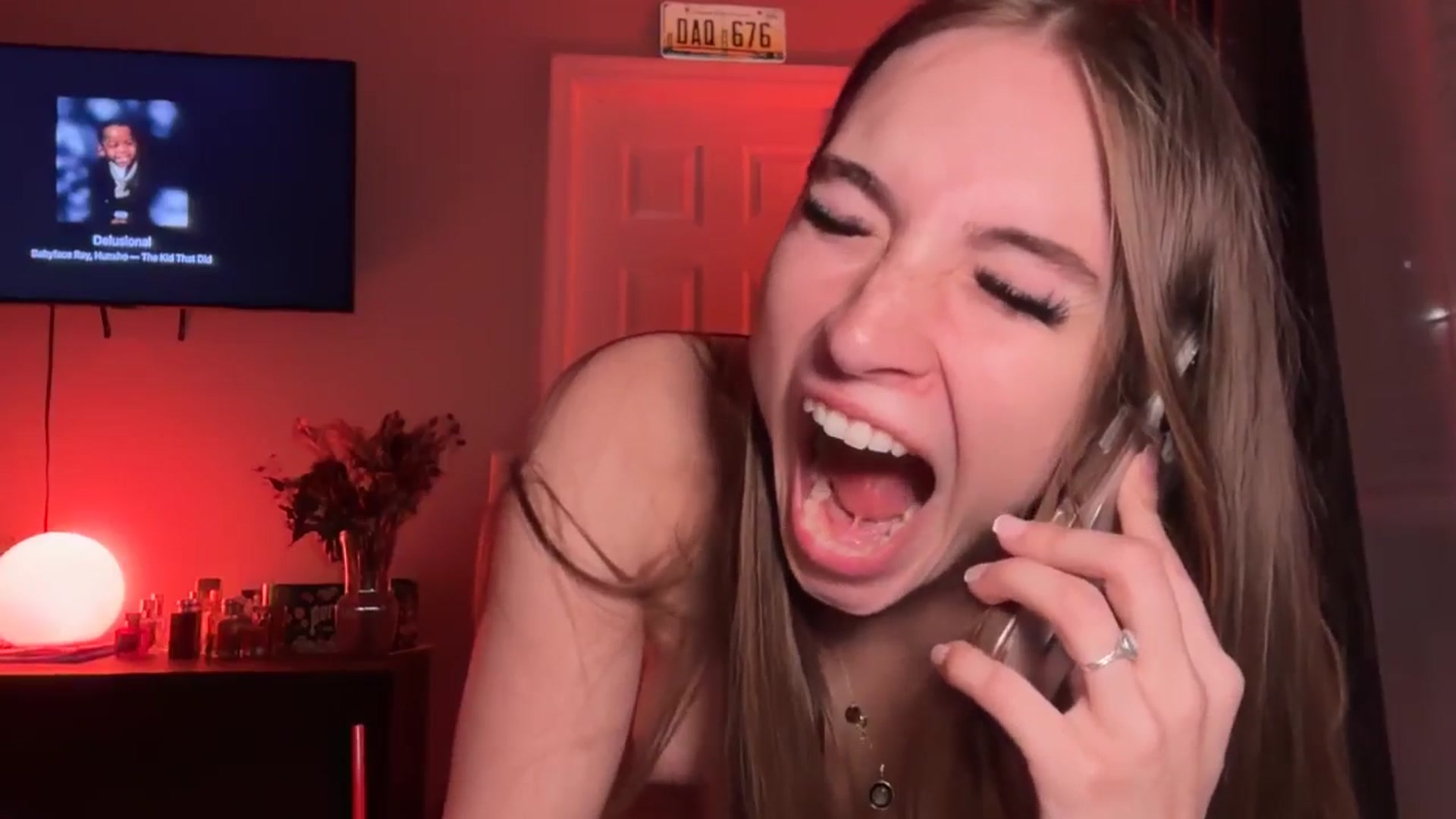 Gallery image thumbnail from SarahRhyder's myfreecams stream on, 12/08/2025, 24:54 image 11 of 20