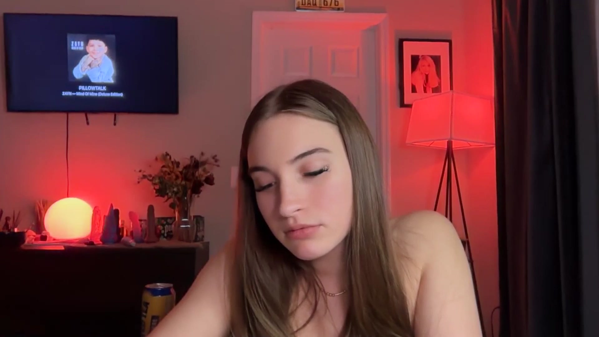 Gallery image thumbnail from SarahRhyder's myfreecams stream on, 12/31/2025, 04:20 image 14 of 20