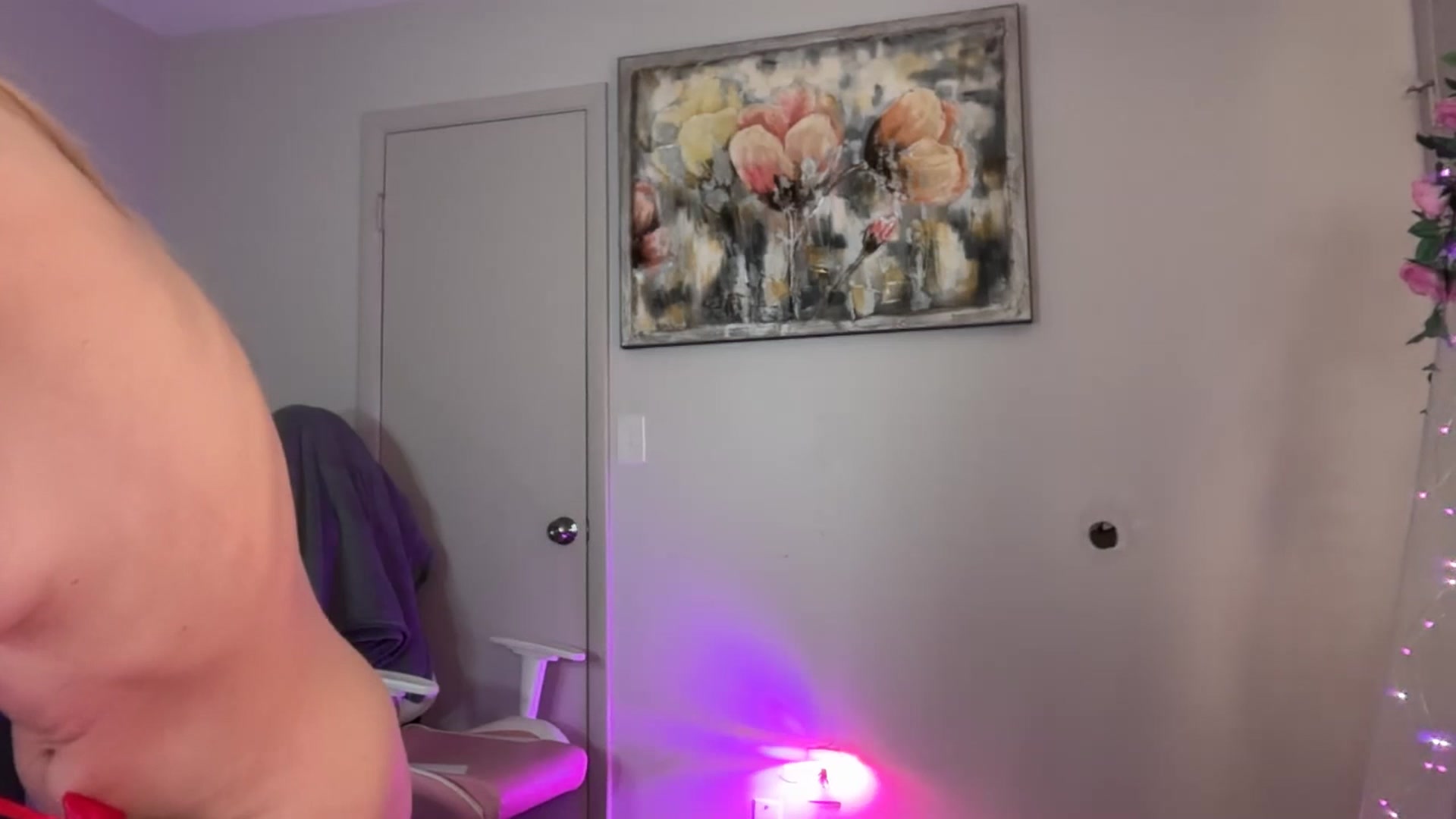 Gallery image thumbnail from SarahRhyder's myfreecams stream on, 01/15/2026, 03:08 image 14 of 20