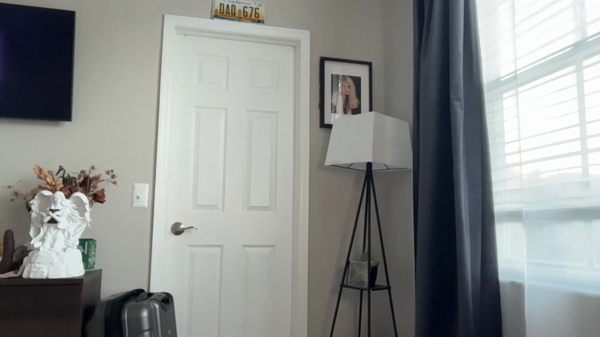 Gallery image thumbnail from SarahRhyder's myfreecams stream on, 01/20/2026, 23:31 image 3 of 20