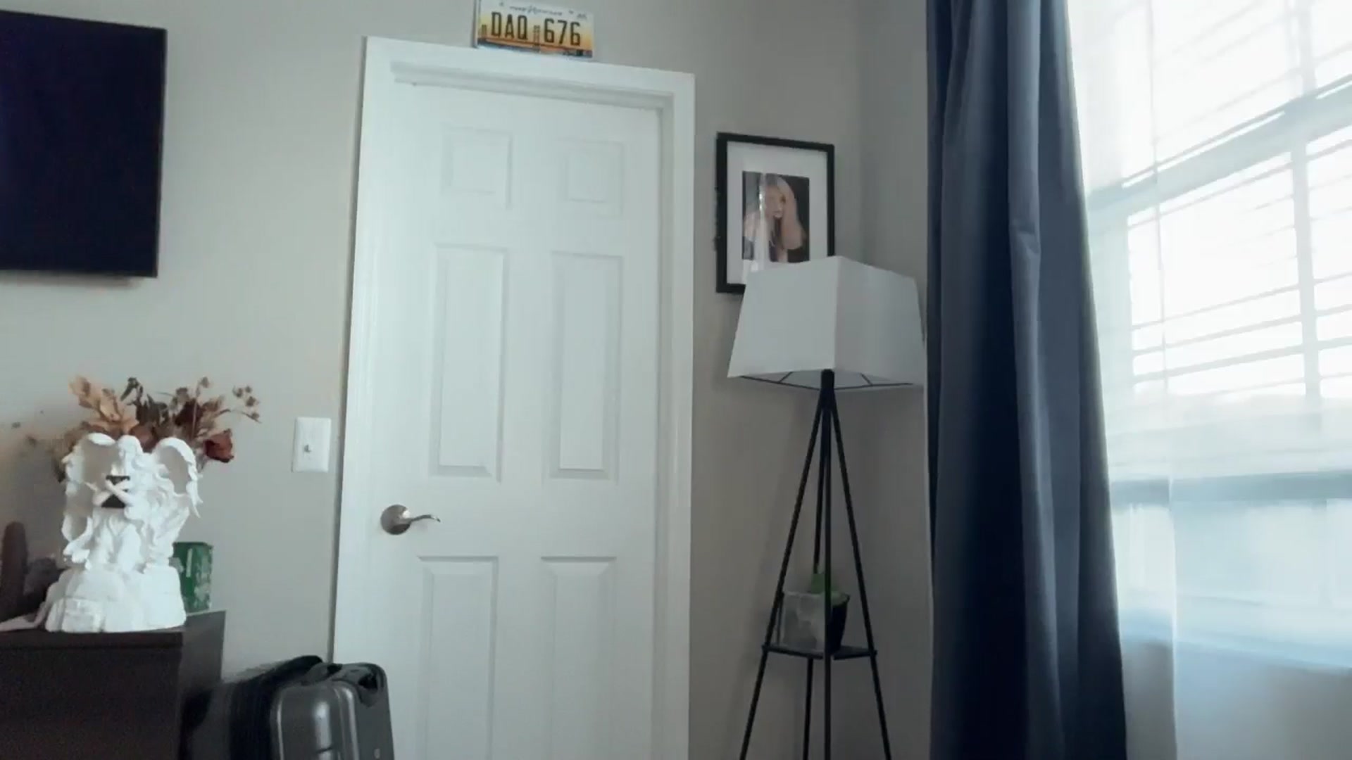 Gallery image thumbnail from SarahRhyder's myfreecams stream on, 01/20/2026, 23:31 image 2 of 20