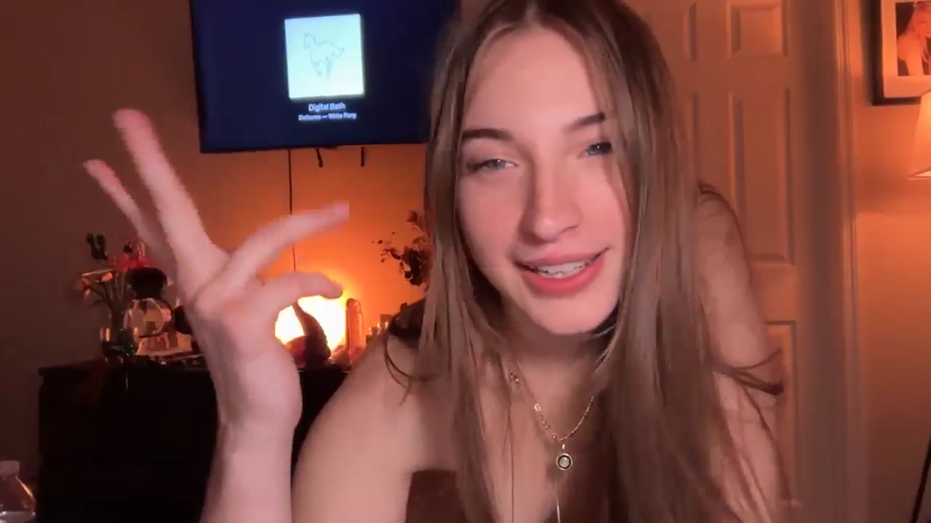 Gallery image thumbnail from SarahRhyder's myfreecams stream on, 01/25/2026, 07:32 image 18 of 20