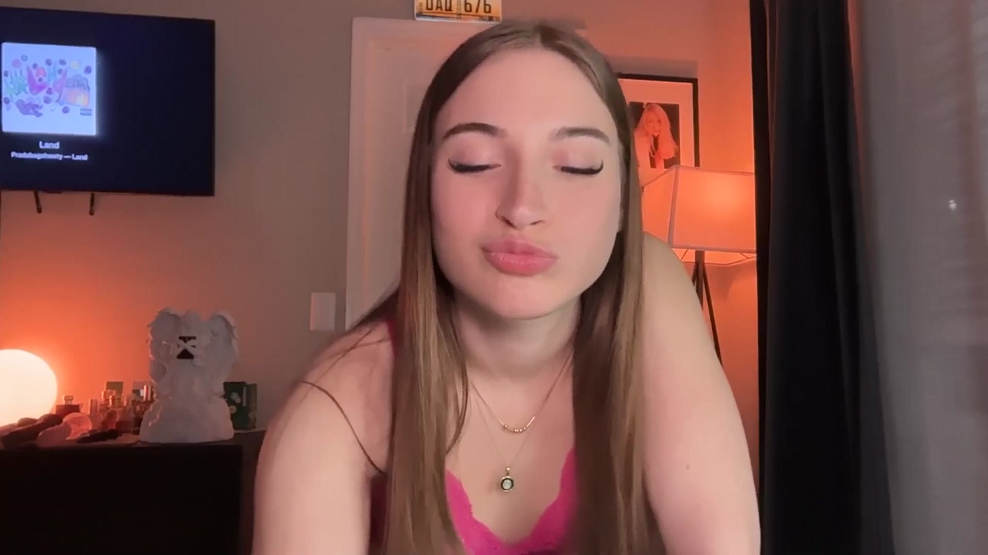 Gallery image thumbnail from SarahRhyder's myfreecams stream on, 02/16/2026, 03:10 image 6 of 20