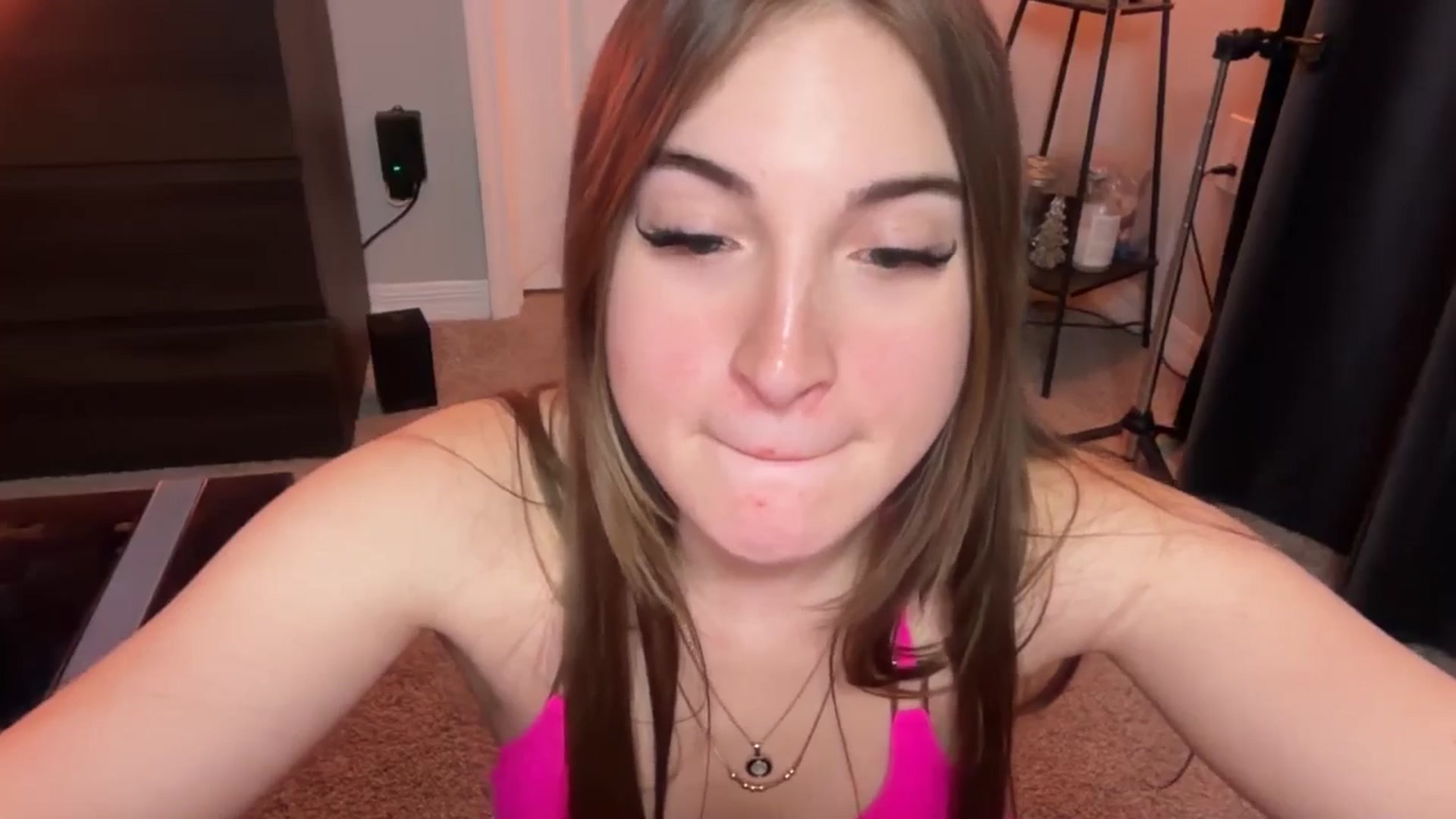 Gallery image thumbnail from SarahRhyder's myfreecams stream on, 02/18/2026, 04:01 image 20 of 20