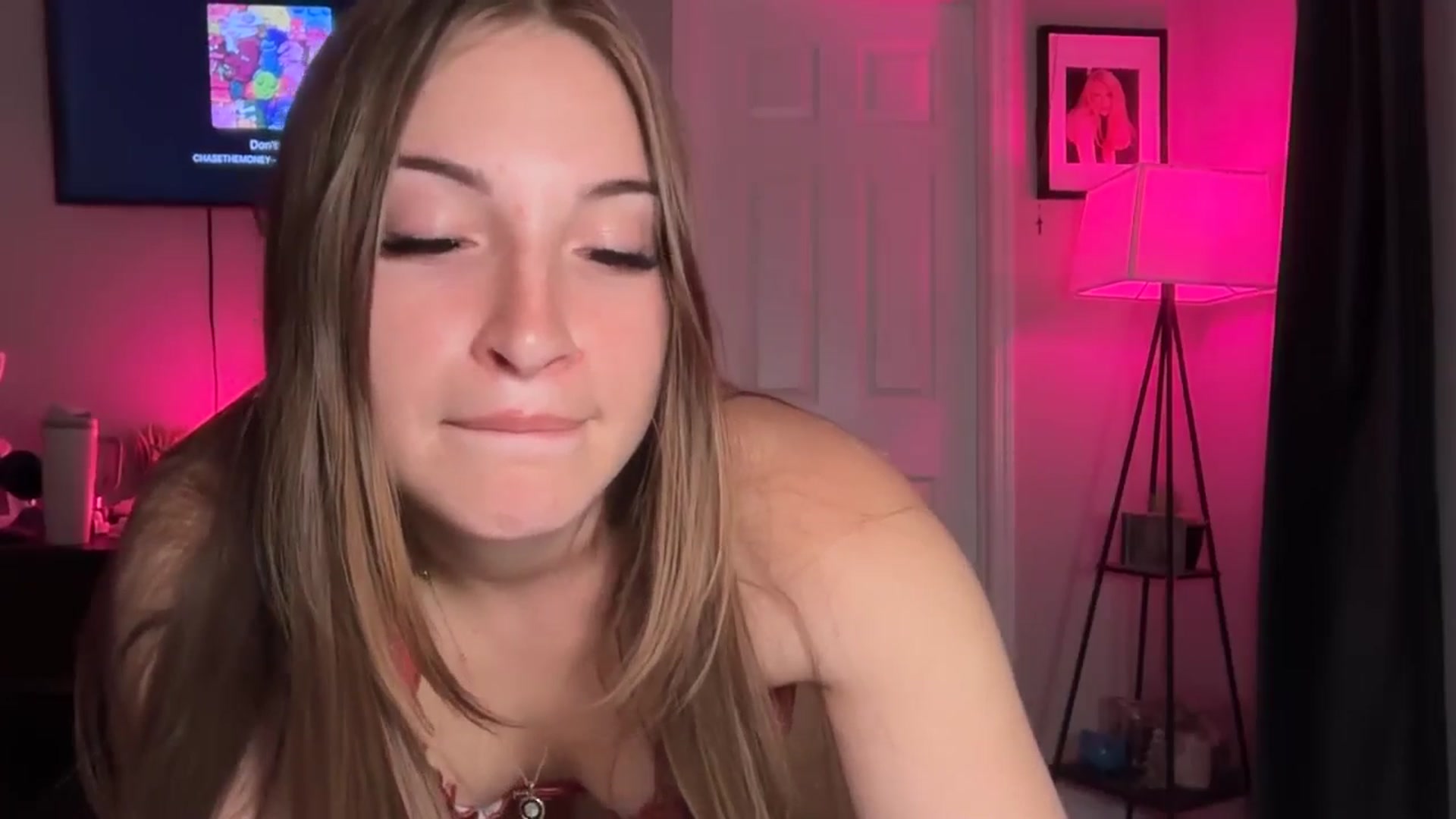Gallery image thumbnail from SarahRhyder's myfreecams stream on, 04/24/2026, 02:56 image 16 of 20