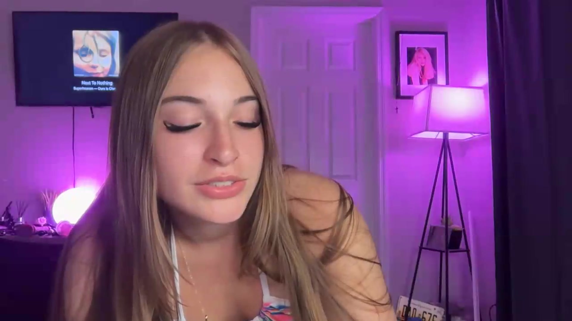 Gallery image thumbnail from SarahRhyder's myfreecams stream on, 06/11/2026, 04:18 image 9 of 20