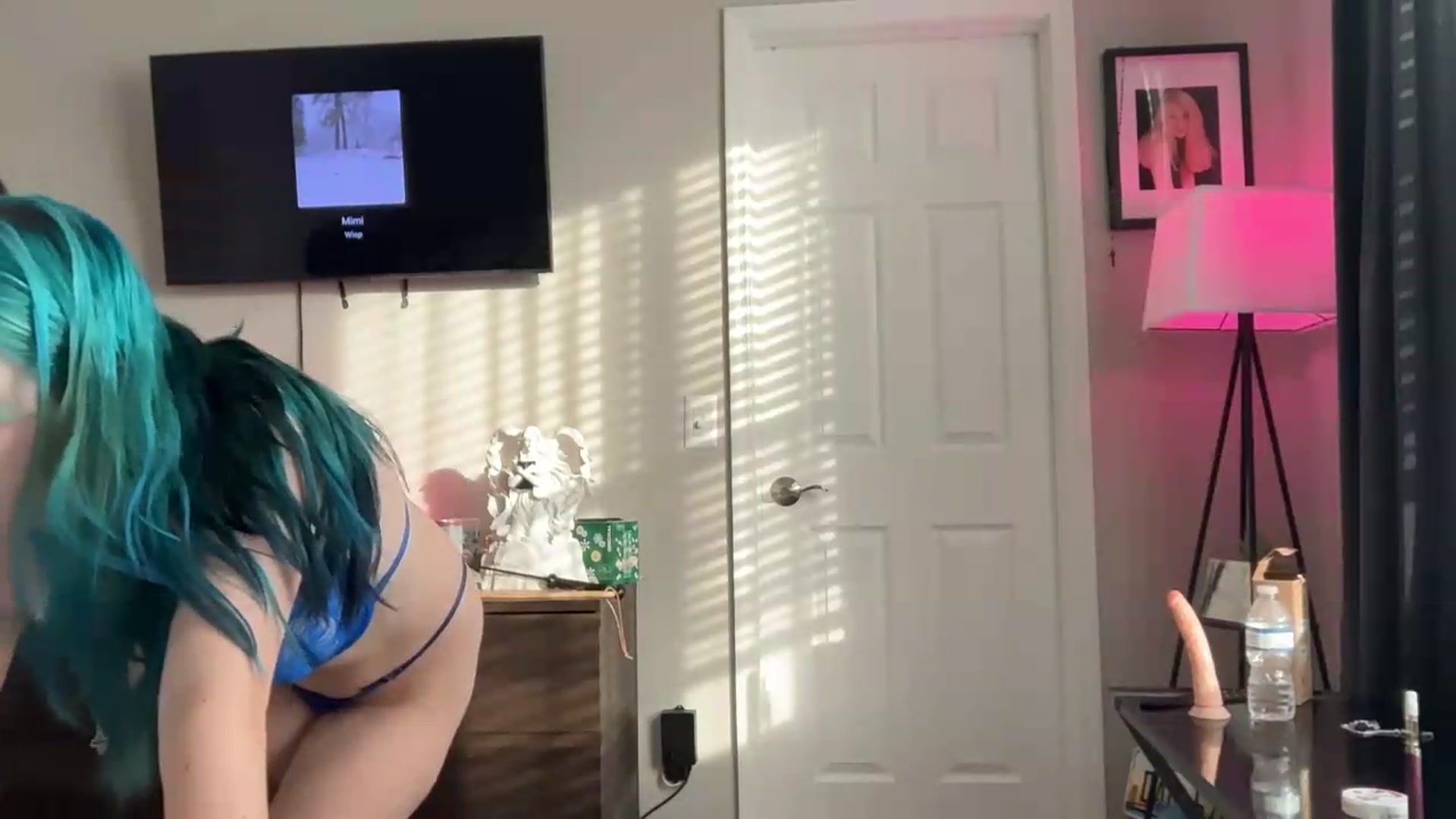 Gallery image thumbnail from SarahRhyder's myfreecams stream on, 06/19/2026, 23:21 image 17 of 20