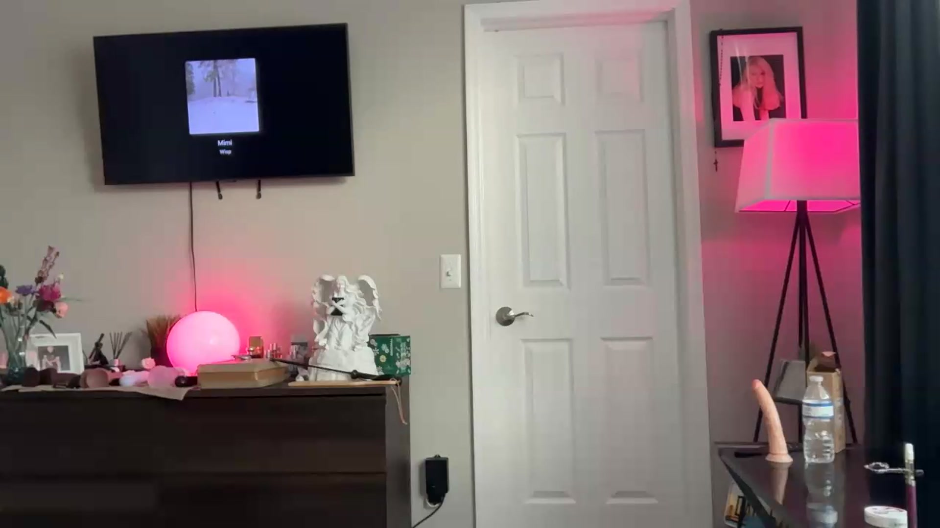 Gallery image thumbnail from SarahRhyder's myfreecams stream on, 06/19/2026, 23:21 image 9 of 20