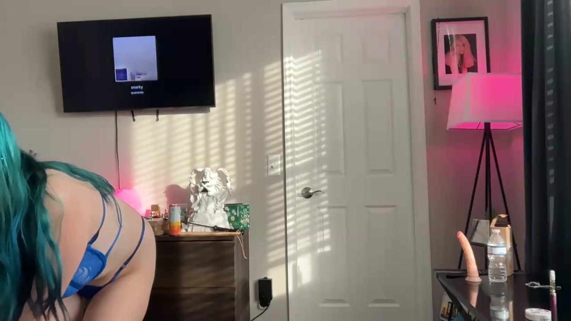 Gallery image thumbnail from SarahRhyder's myfreecams stream on, 06/19/2026, 23:21 image 18 of 20
