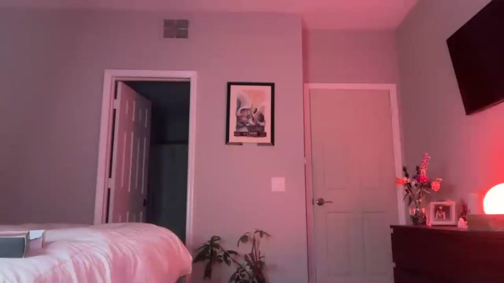 Gallery image thumbnail from SarahRhyder's myfreecams stream on, 07/29/2026, 02:44 image 9 of 20