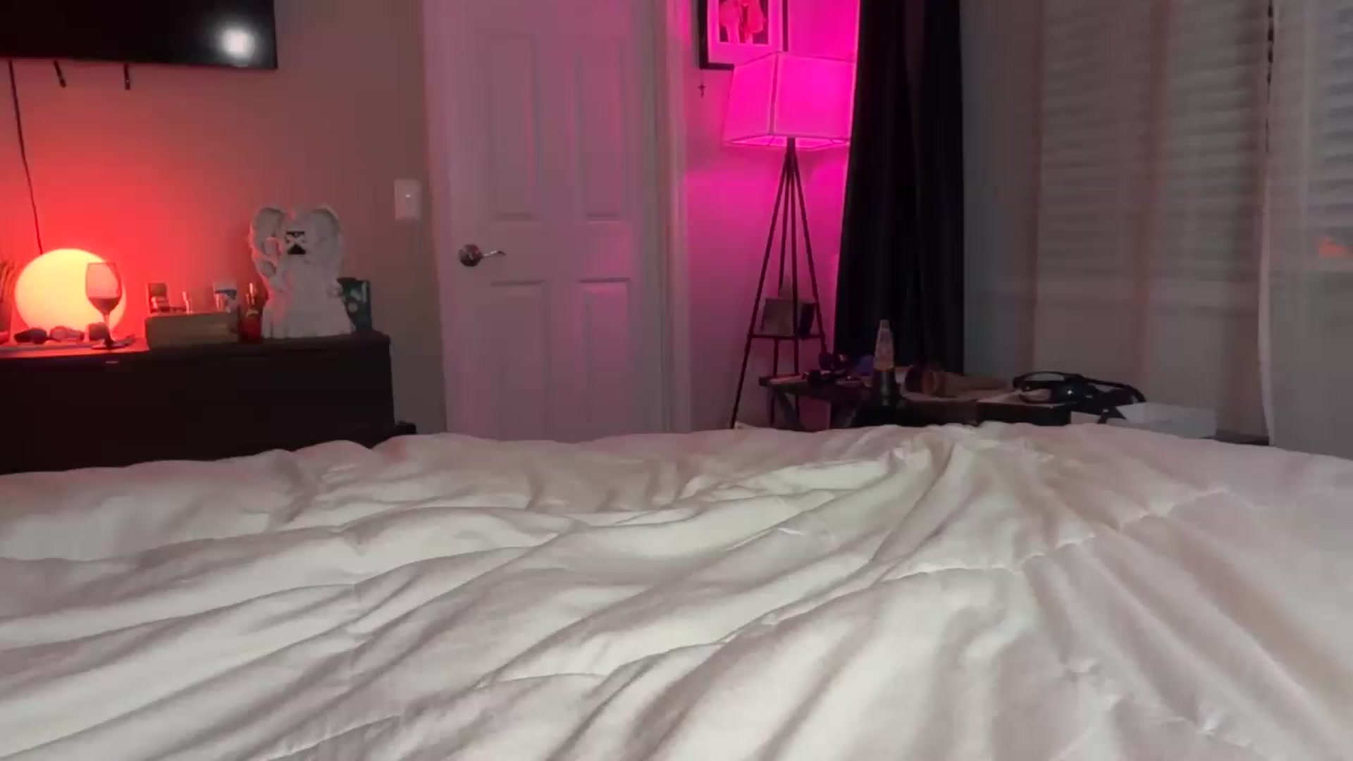 Gallery image thumbnail from SarahRhyder's myfreecams stream on, 07/29/2026, 04:02 image 17 of 20