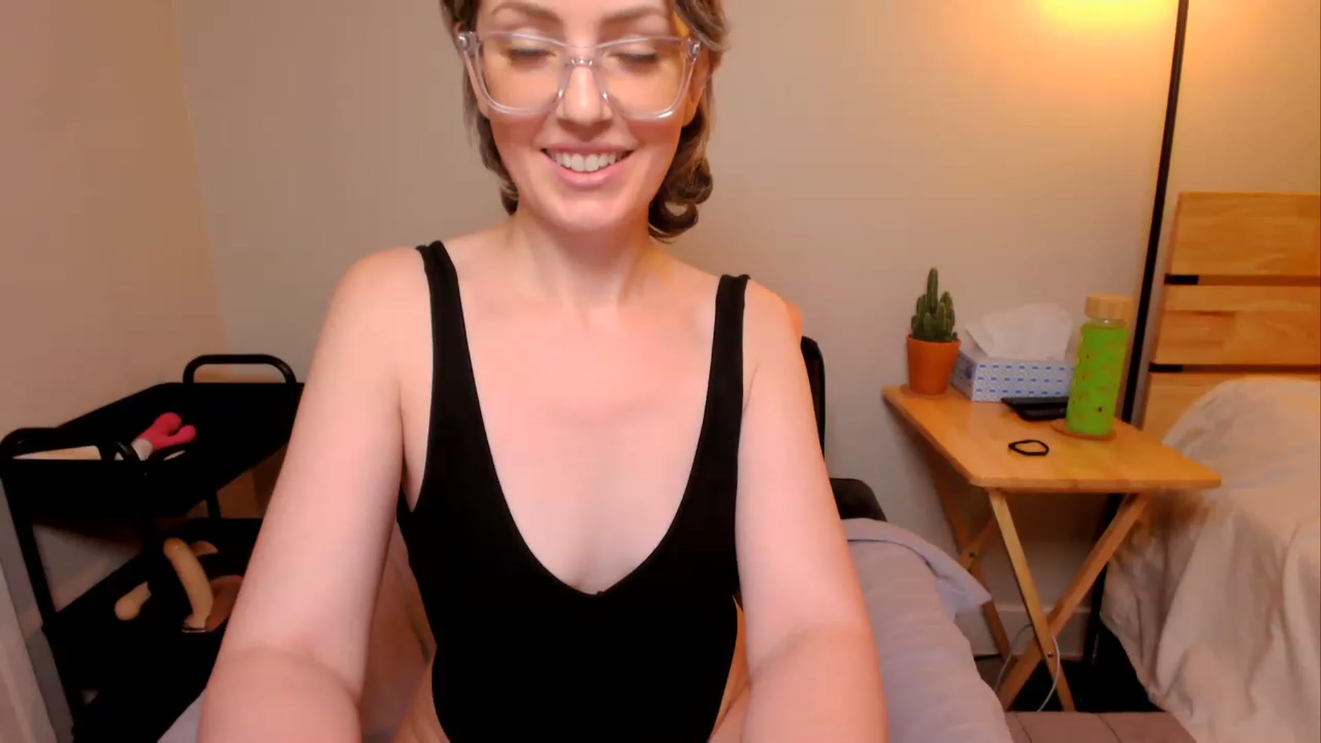 Gallery image thumbnail from SarahShevon's myfreecams stream on, 12/01/2022, 09:29 image 16 of 20
