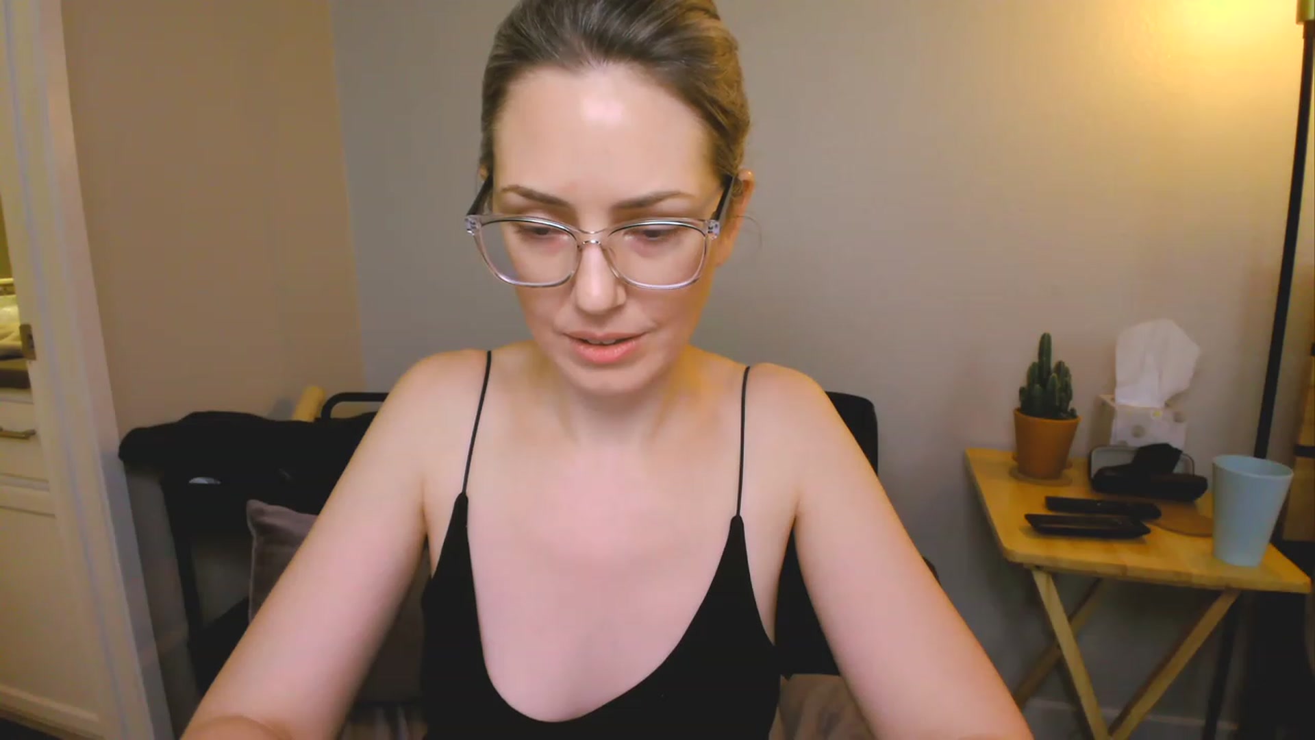 Gallery image thumbnail from SarahShevon's myfreecams stream on, 01/29/2023, 09:07 image 20 of 20