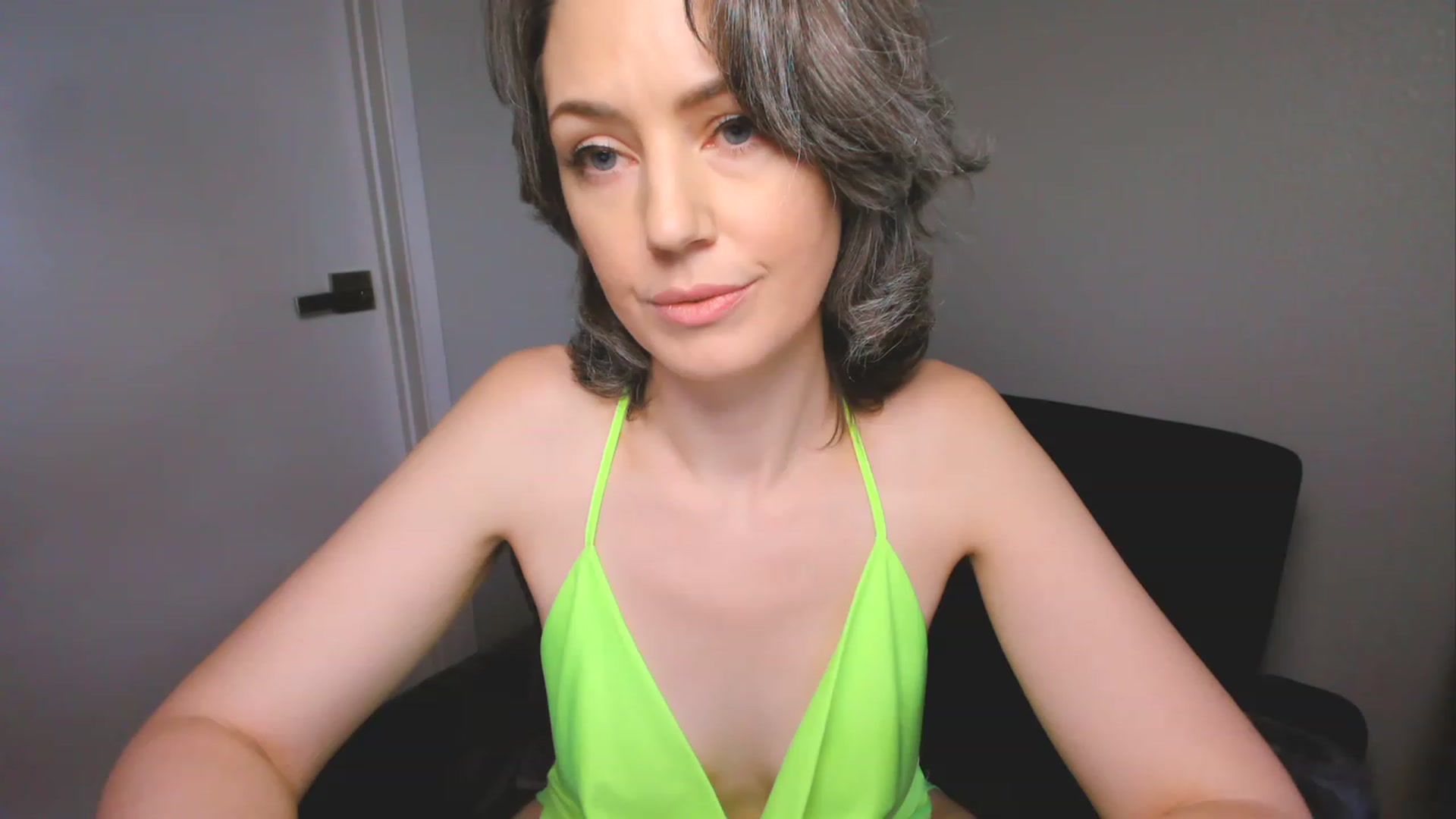 Gallery image thumbnail from SarahShevon's myfreecams stream on, 01/31/2023, 20:55 image 1 of 20