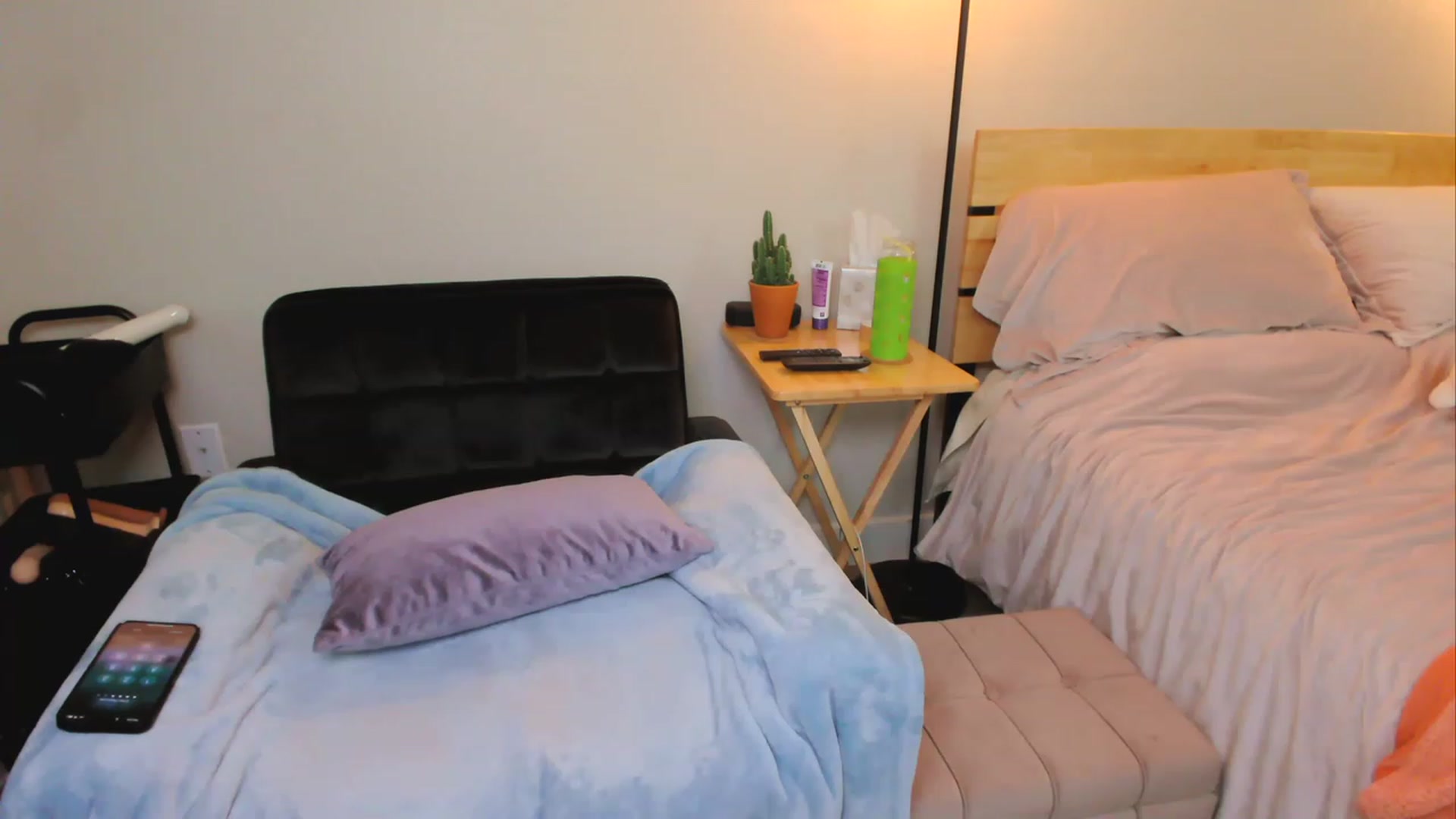 Gallery image thumbnail from SarahShevon's myfreecams stream on, 02/10/2023, 11:14 image 16 of 20