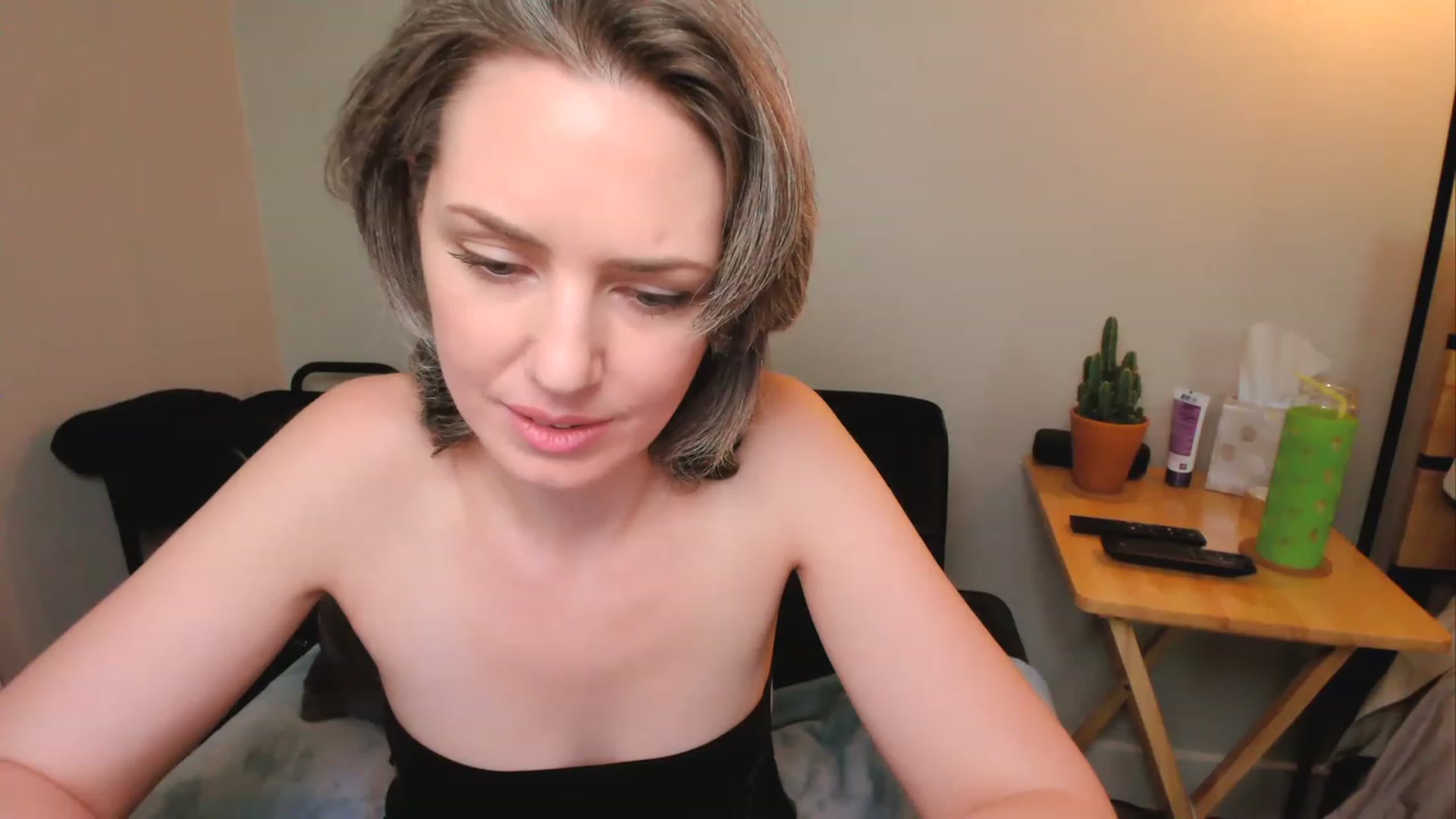 Gallery image thumbnail from SarahShevon's myfreecams stream on, 02/10/2023, 11:14 image 6 of 20