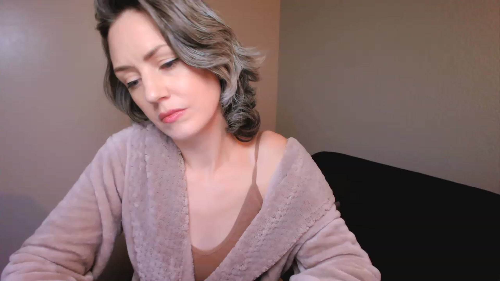 Gallery image thumbnail from SarahShevon's myfreecams stream on, 03/02/2023, 23:23 image 14 of 20