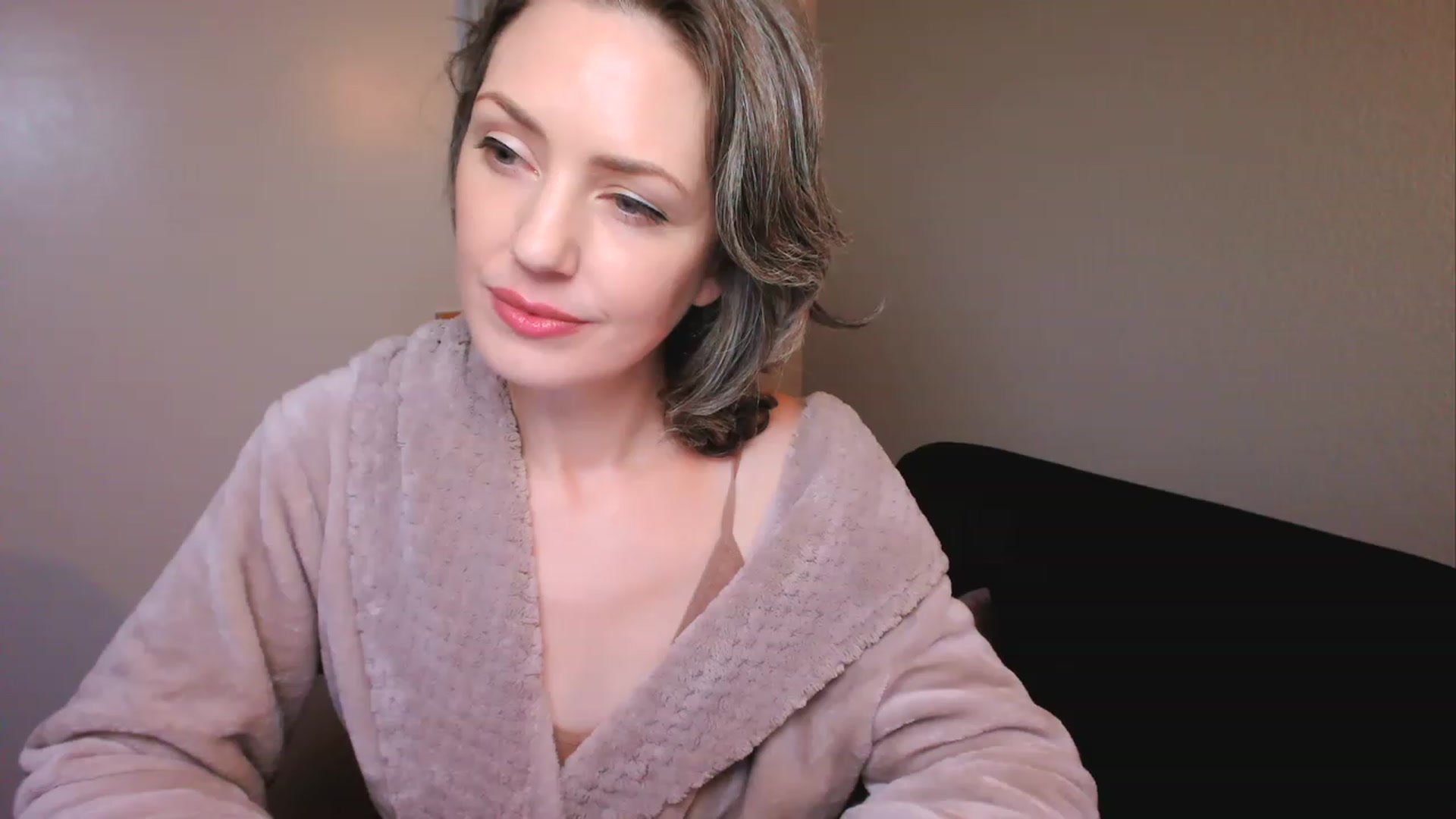 Gallery image thumbnail from SarahShevon's myfreecams stream on, 03/02/2023, 23:23 image 2 of 20