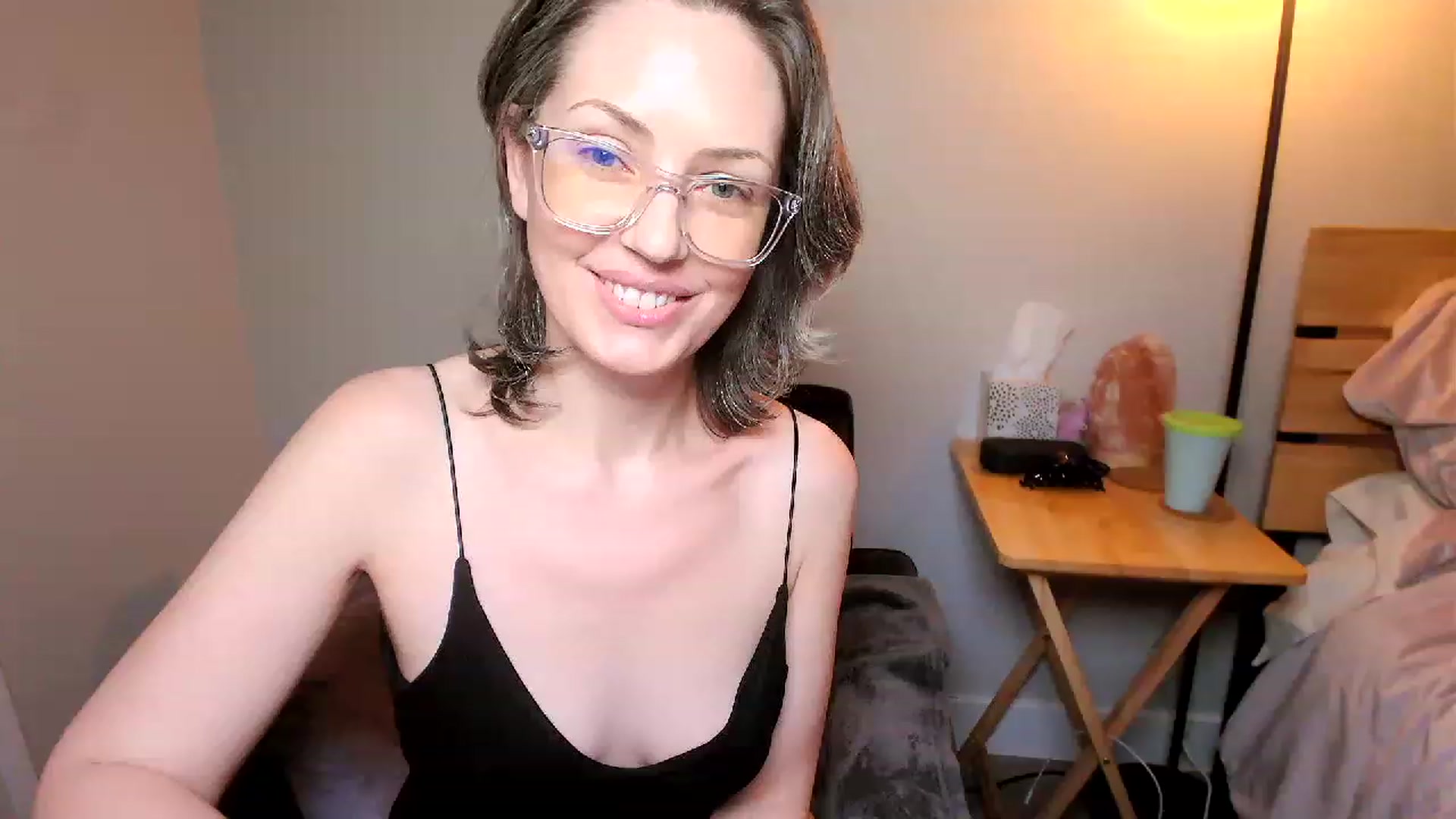 Gallery image thumbnail from SarahShevon's myfreecams stream on, 03/21/2023, 09:12 image 16 of 20
