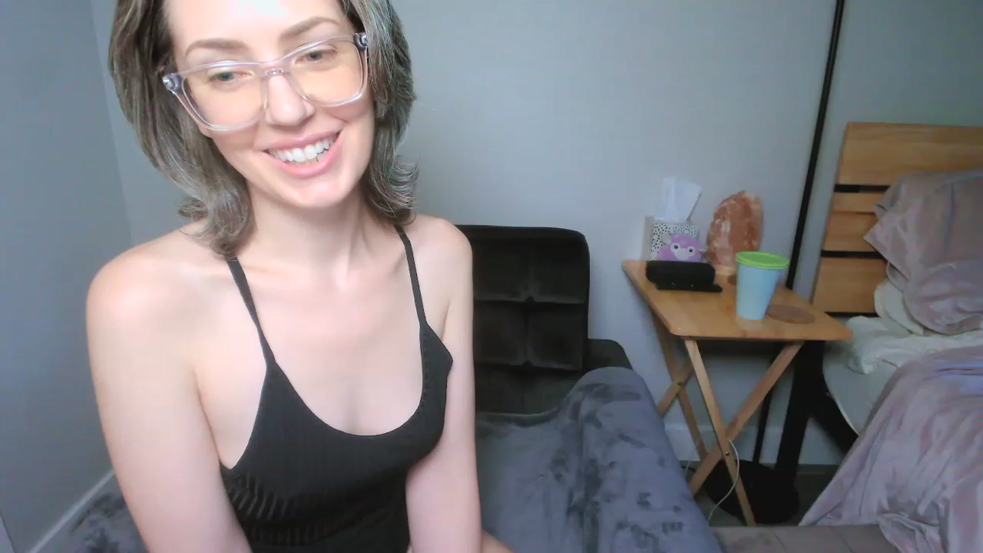 Gallery image thumbnail from SarahShevon's myfreecams stream on, 03/24/2023, 23:22 image 17 of 20