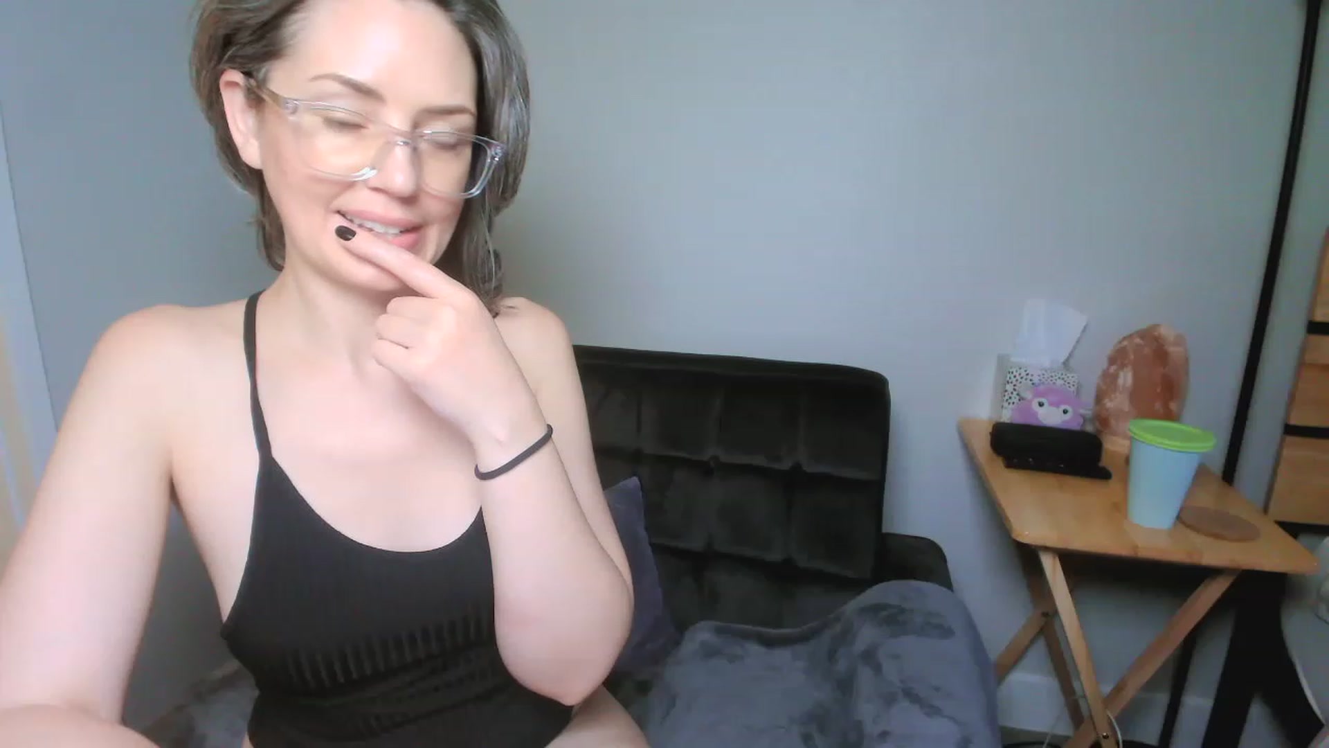 Gallery image thumbnail from SarahShevon's myfreecams stream on, 03/24/2023, 23:22 image 10 of 20
