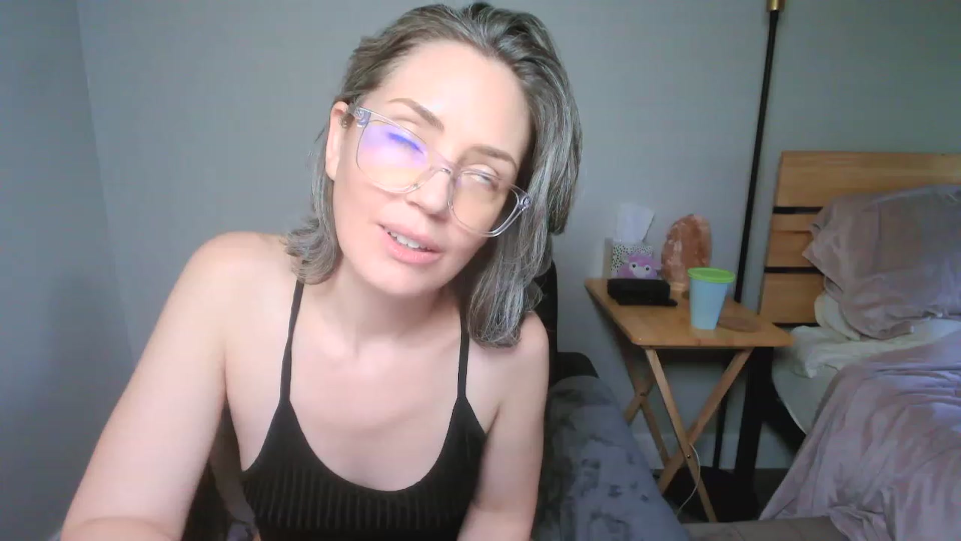 Gallery image thumbnail from SarahShevon's myfreecams stream on, 03/24/2023, 23:22 image 2 of 20