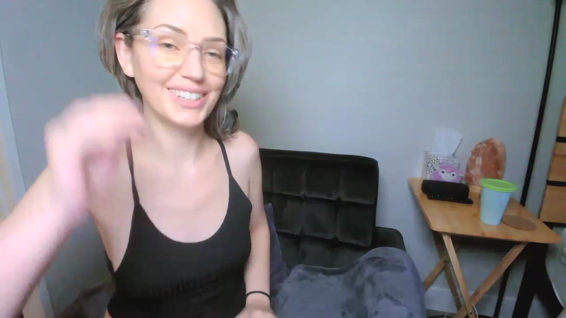 Gallery image thumbnail from SarahShevon's myfreecams stream on, 03/24/2023, 23:22 image 11 of 20