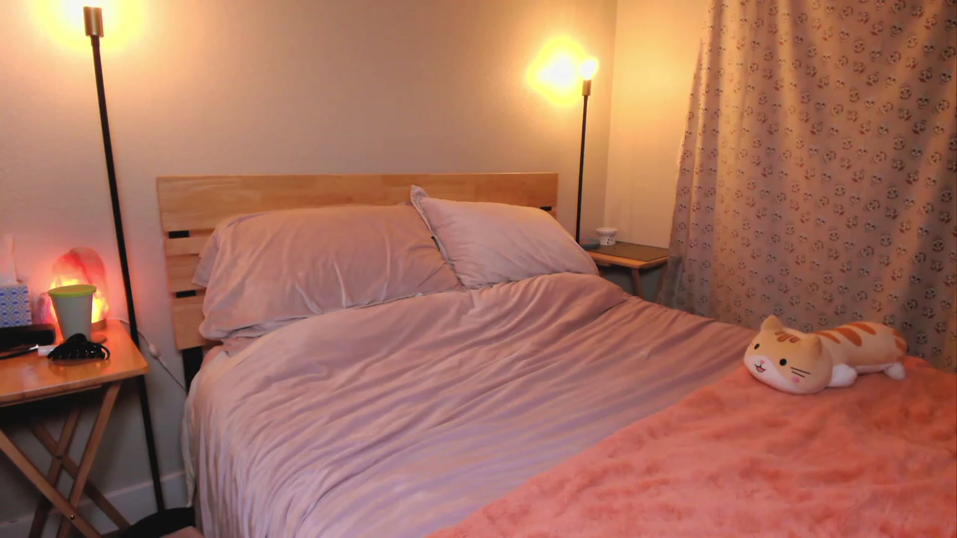 Gallery image thumbnail from SarahShevon's myfreecams stream on, 04/12/2023, 08:24 image 3 of 20