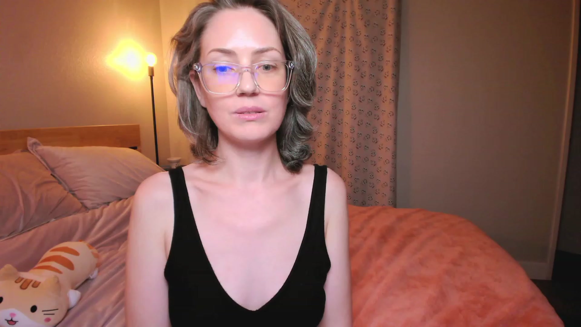 Gallery image thumbnail from SarahShevon's myfreecams stream on, 04/12/2023, 08:24 image 17 of 20