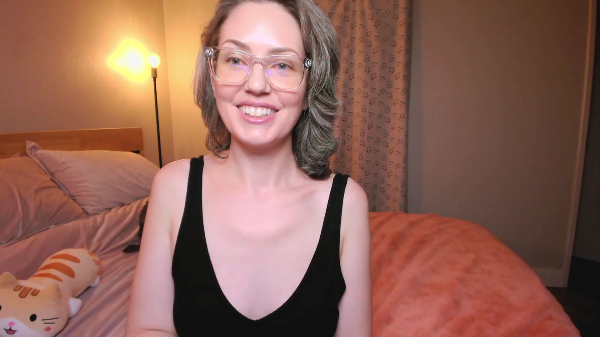 Gallery image thumbnail from SarahShevon's myfreecams stream on, 04/12/2023, 08:24 image 20 of 20