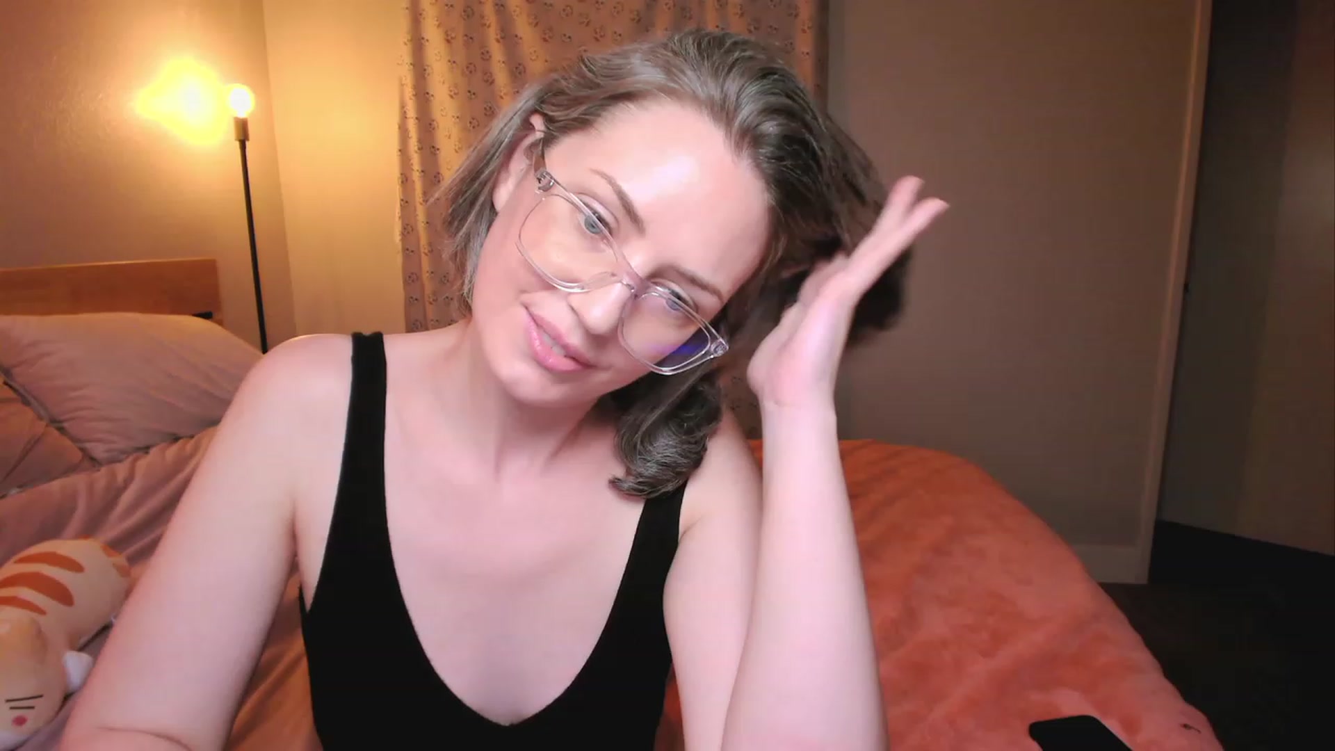 Gallery image thumbnail from SarahShevon's myfreecams stream on, 04/12/2023, 08:24 image 11 of 20