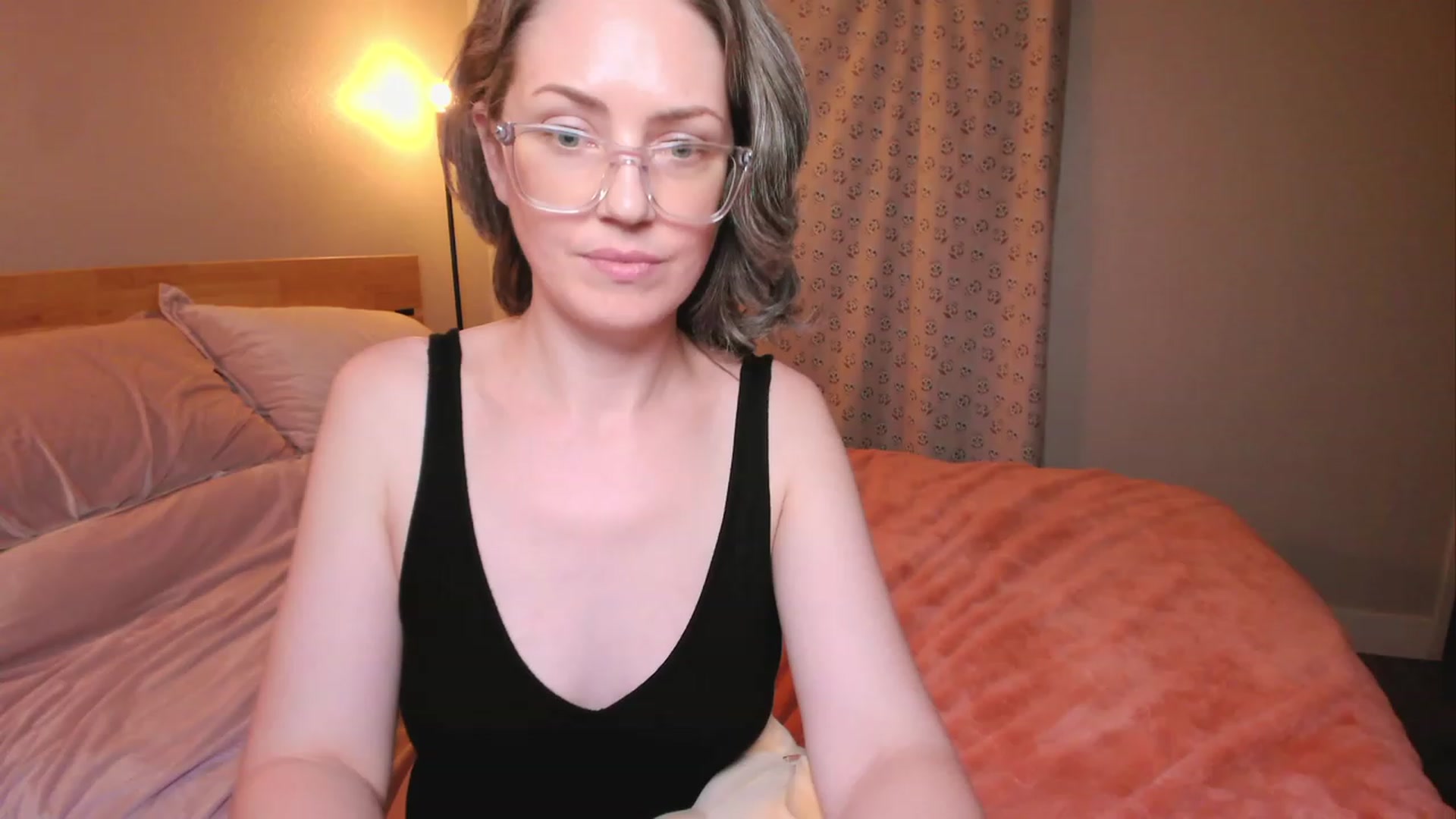 Gallery image thumbnail from SarahShevon's myfreecams stream on, 04/12/2023, 09:48 image 14 of 20