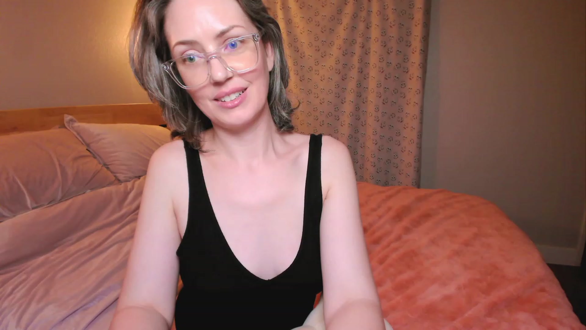 Gallery image thumbnail from SarahShevon's myfreecams stream on, 04/12/2023, 09:48 image 17 of 20