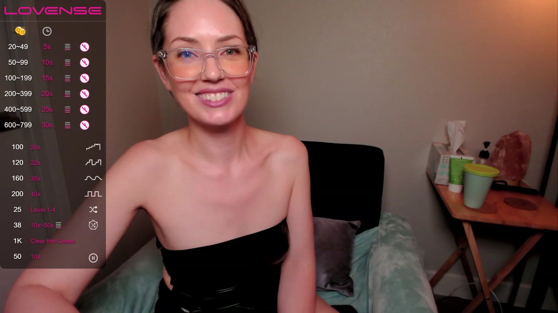 Gallery image thumbnail from SarahShevon's myfreecams stream on, 05/21/2023, 08:17 image 18 of 20