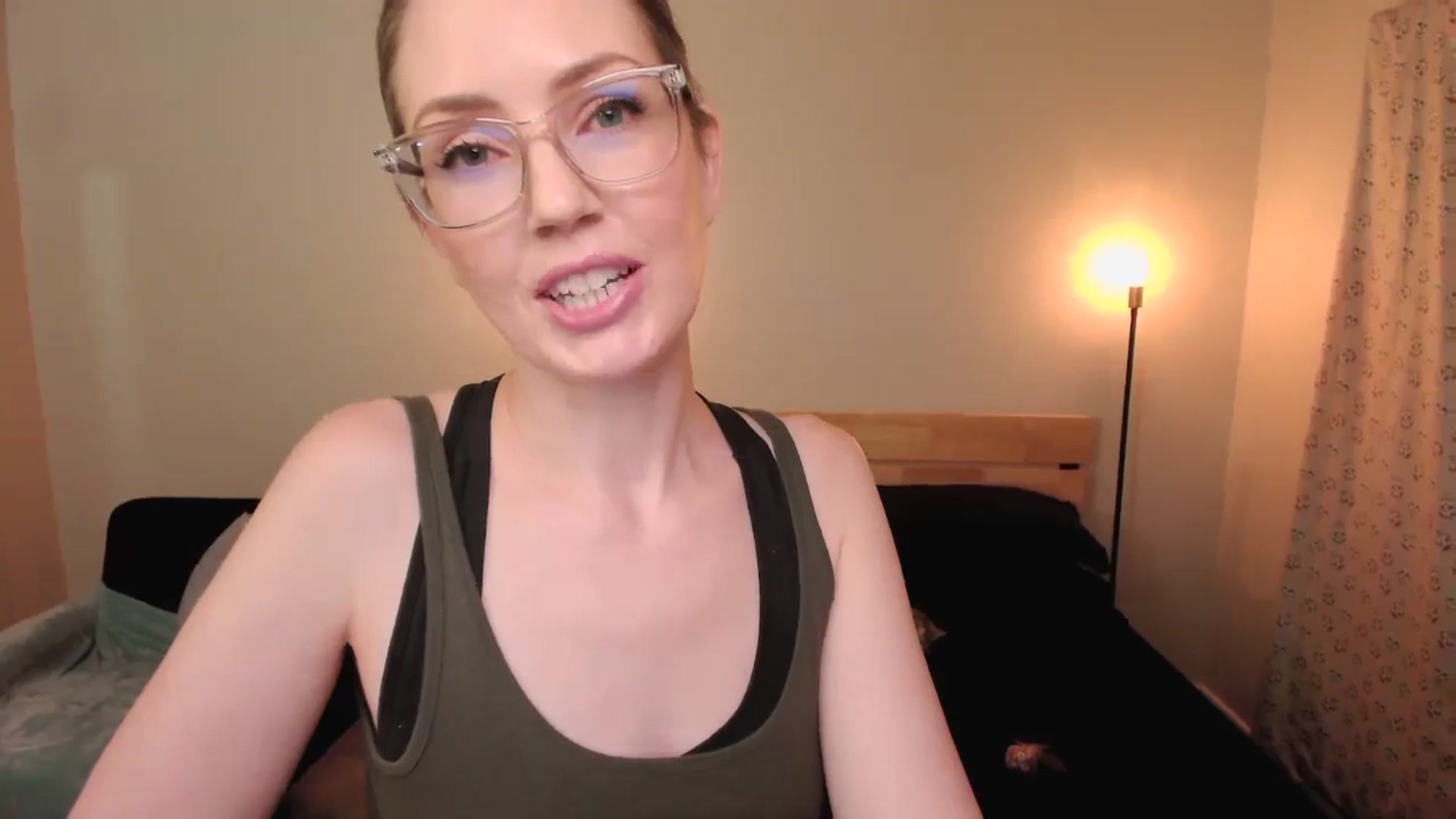 Gallery image thumbnail from SarahShevon's myfreecams stream on, 11/10/2023, 09:41 image 15 of 20