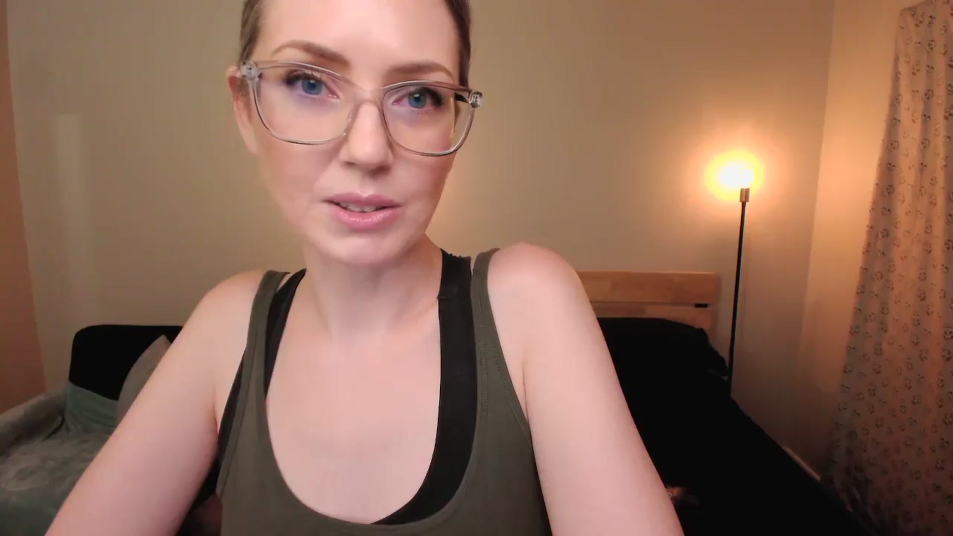Gallery image thumbnail from SarahShevon's myfreecams stream on, 11/10/2023, 09:41 image 16 of 20