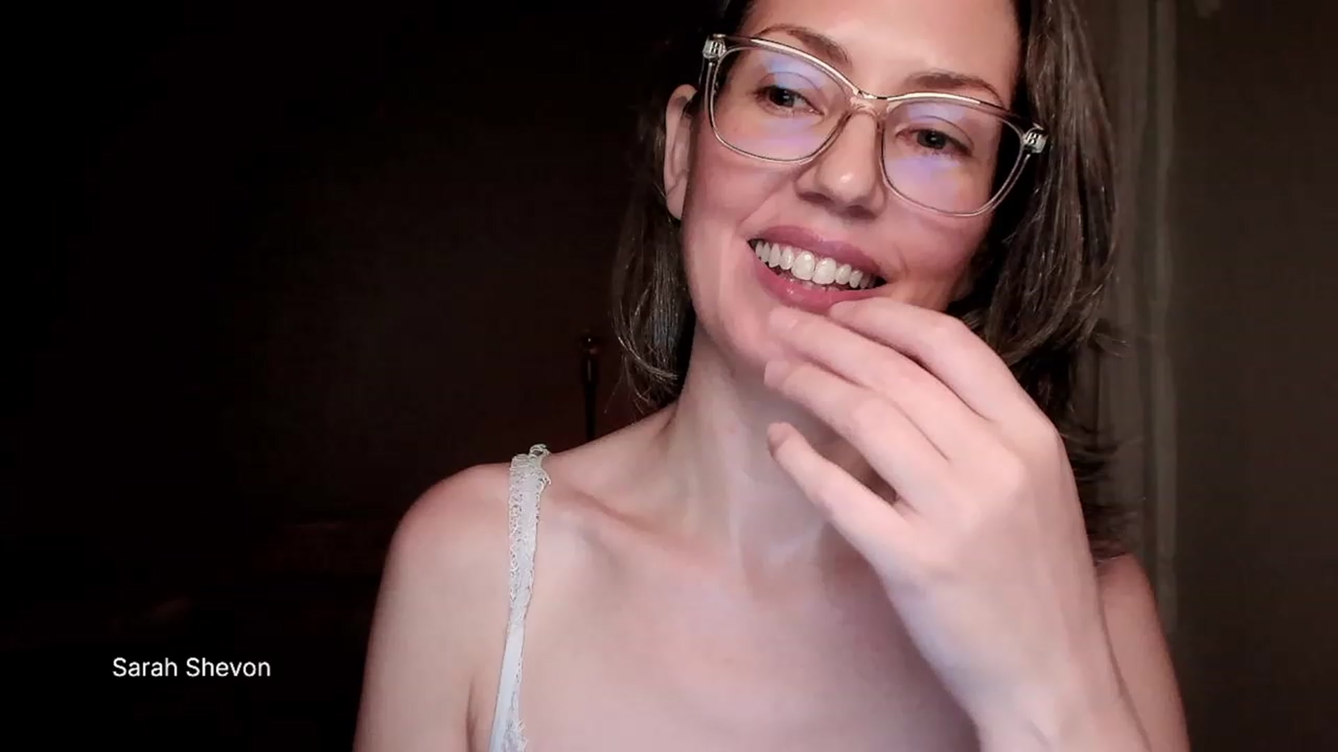 Gallery image thumbnail from SarahShevon's myfreecams stream on, 11/27/2023, 10:53 image 6 of 20