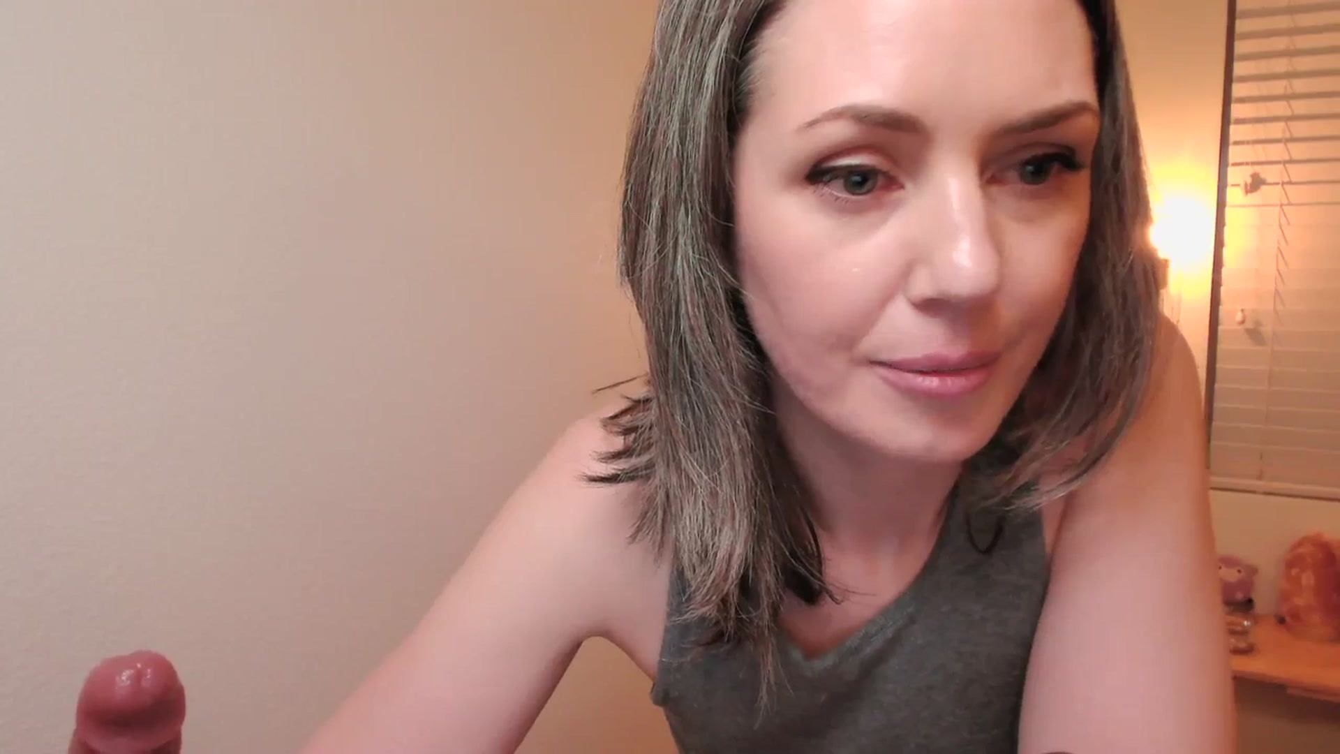 Gallery image thumbnail from SarahShevon's myfreecams stream on, 04/01/2024, 08:46 image 10 of 20
